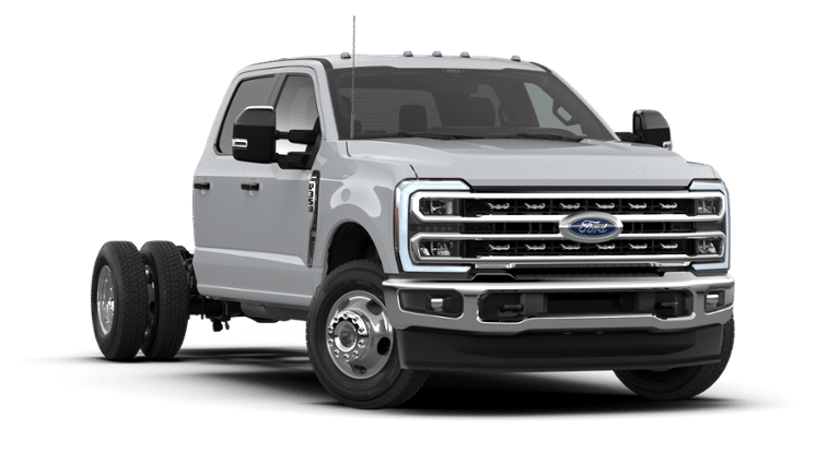 2026 Ford Chassis Cab F-350® LARIAT®