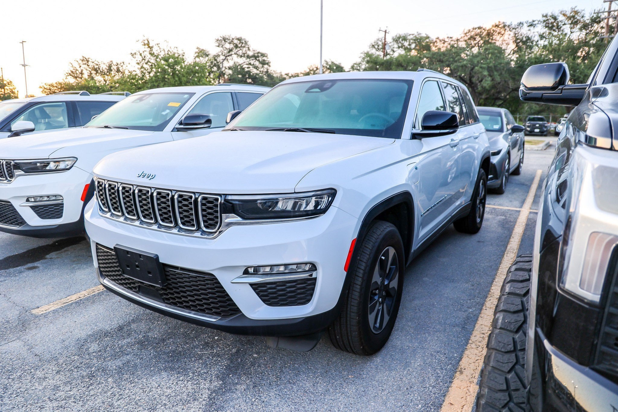 2024 Jeep Grand Cherokee 4xe 4DR 4WD