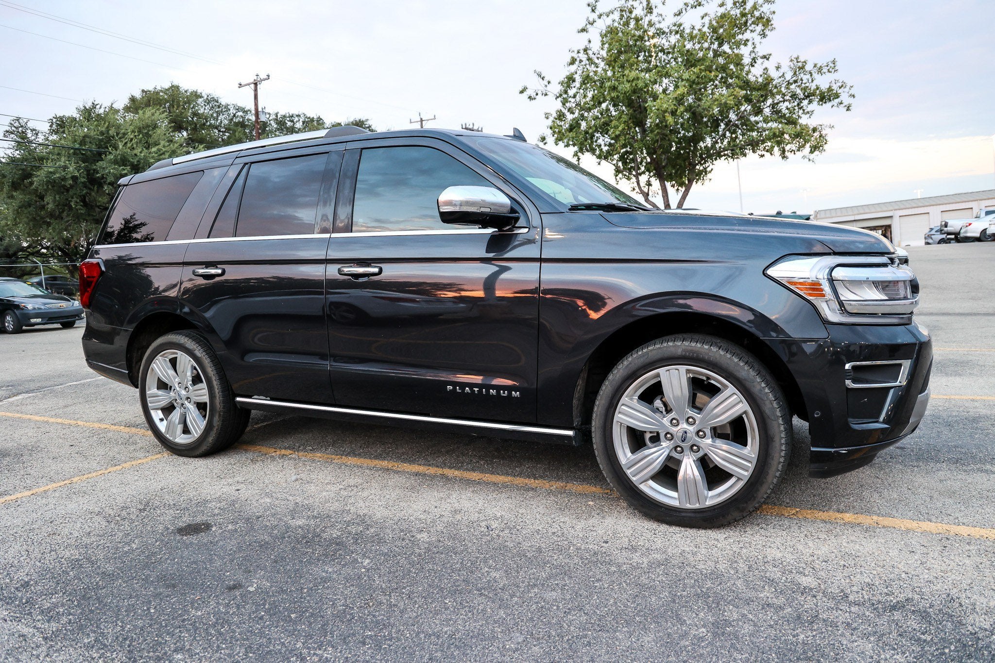 2024 Ford Expedition Platinum