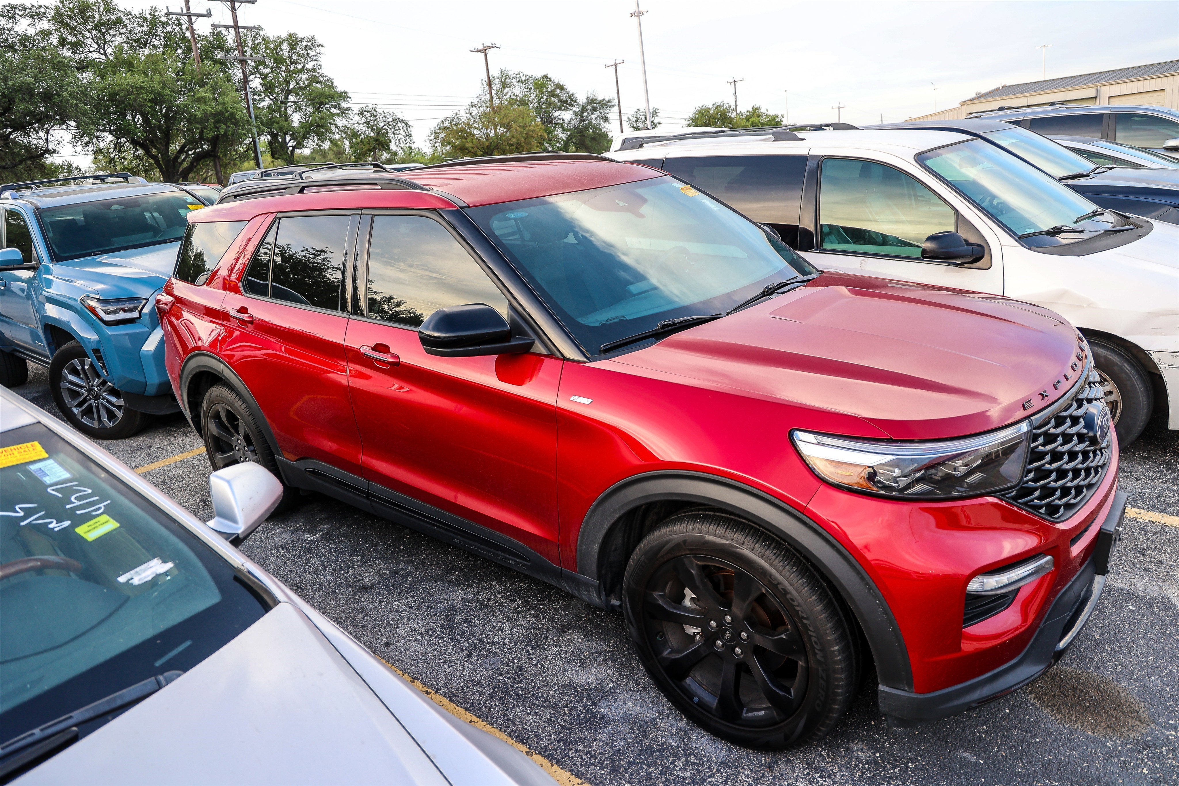 2024 Ford Explorer ST-Line