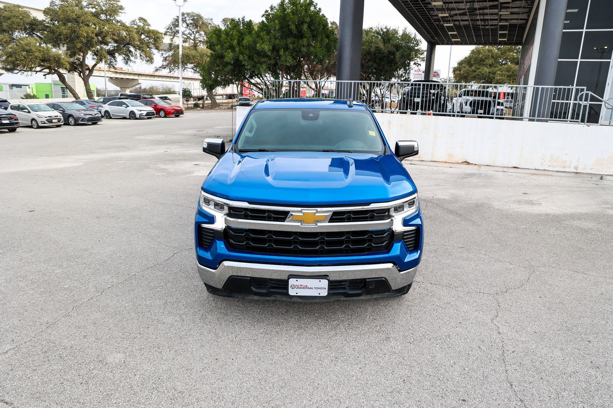 2023 Chevrolet Silverado LT
