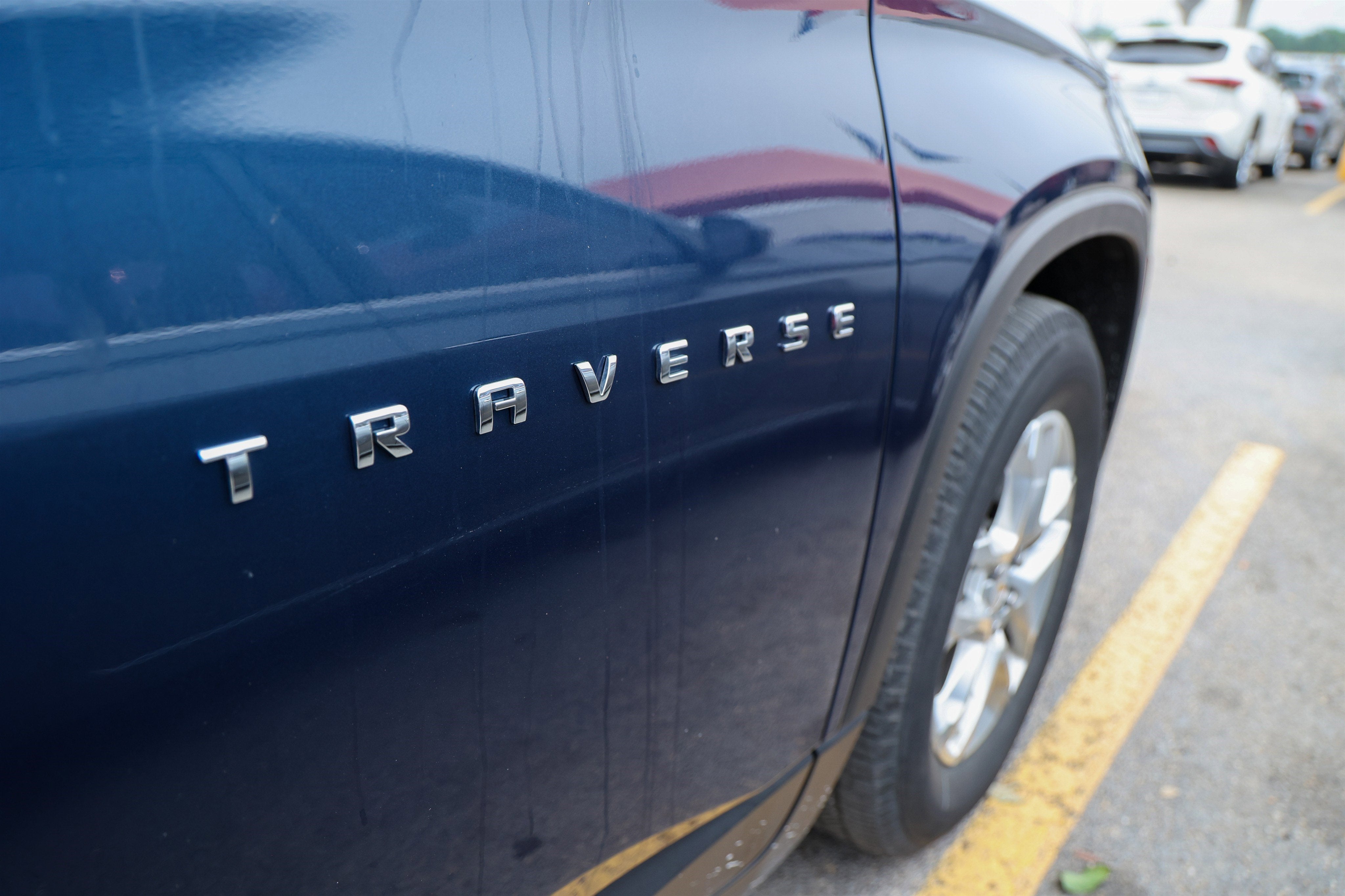 2023 Chevrolet Traverse LS