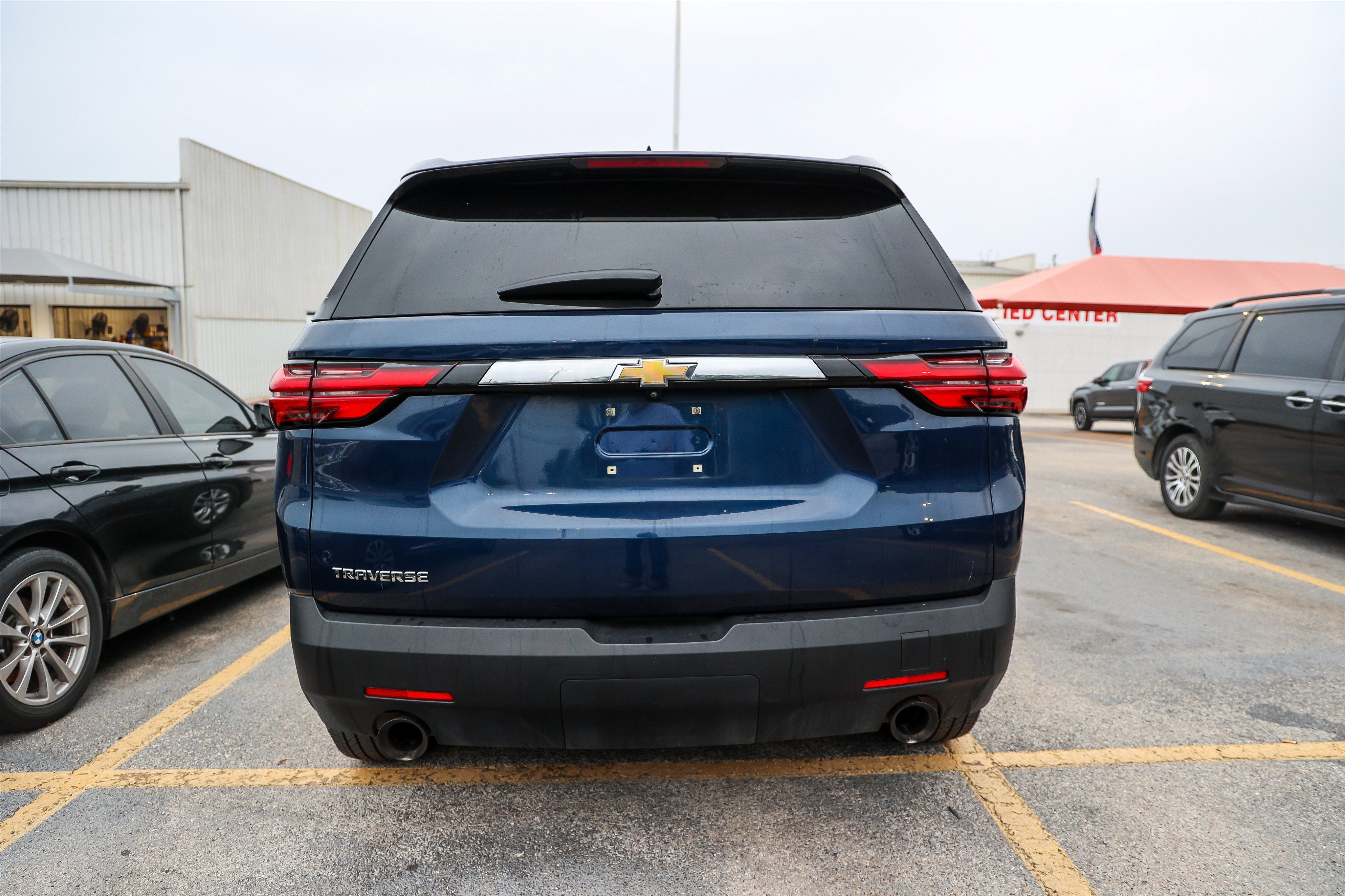 2023 Chevrolet Traverse LS