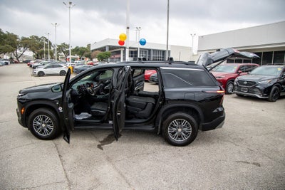 2025 Chevrolet Traverse FWD LT
