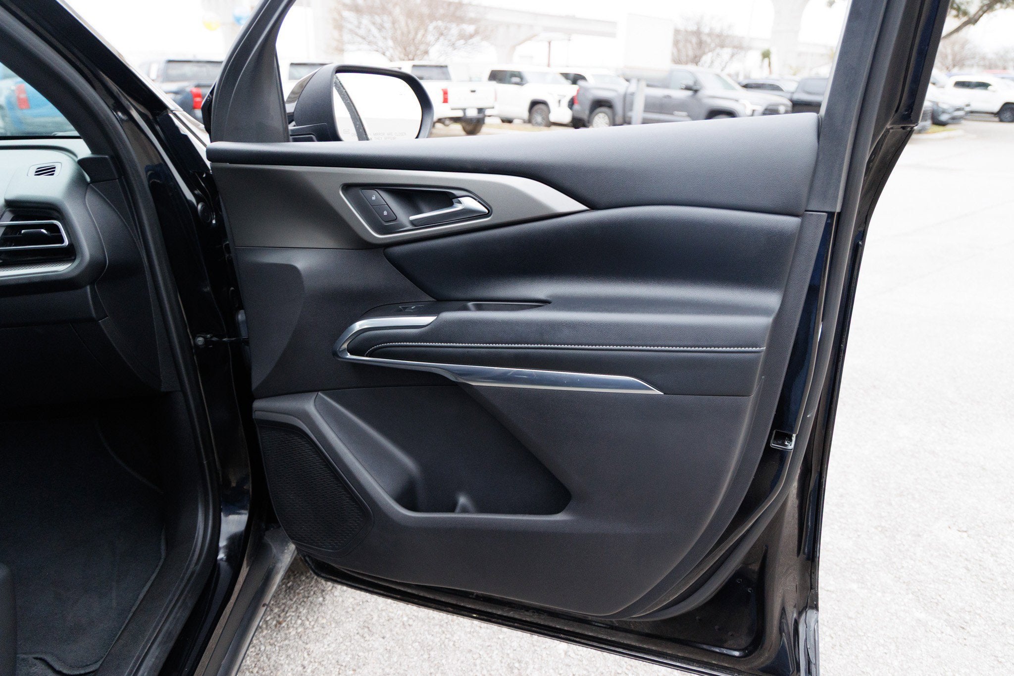 2025 Chevrolet Traverse FWD LT