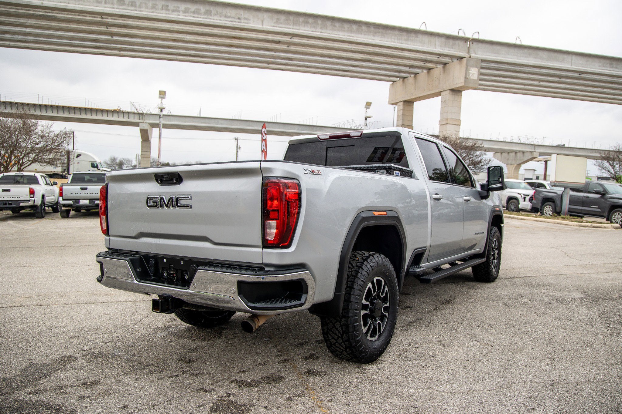 2020 GMC Sierra SLE