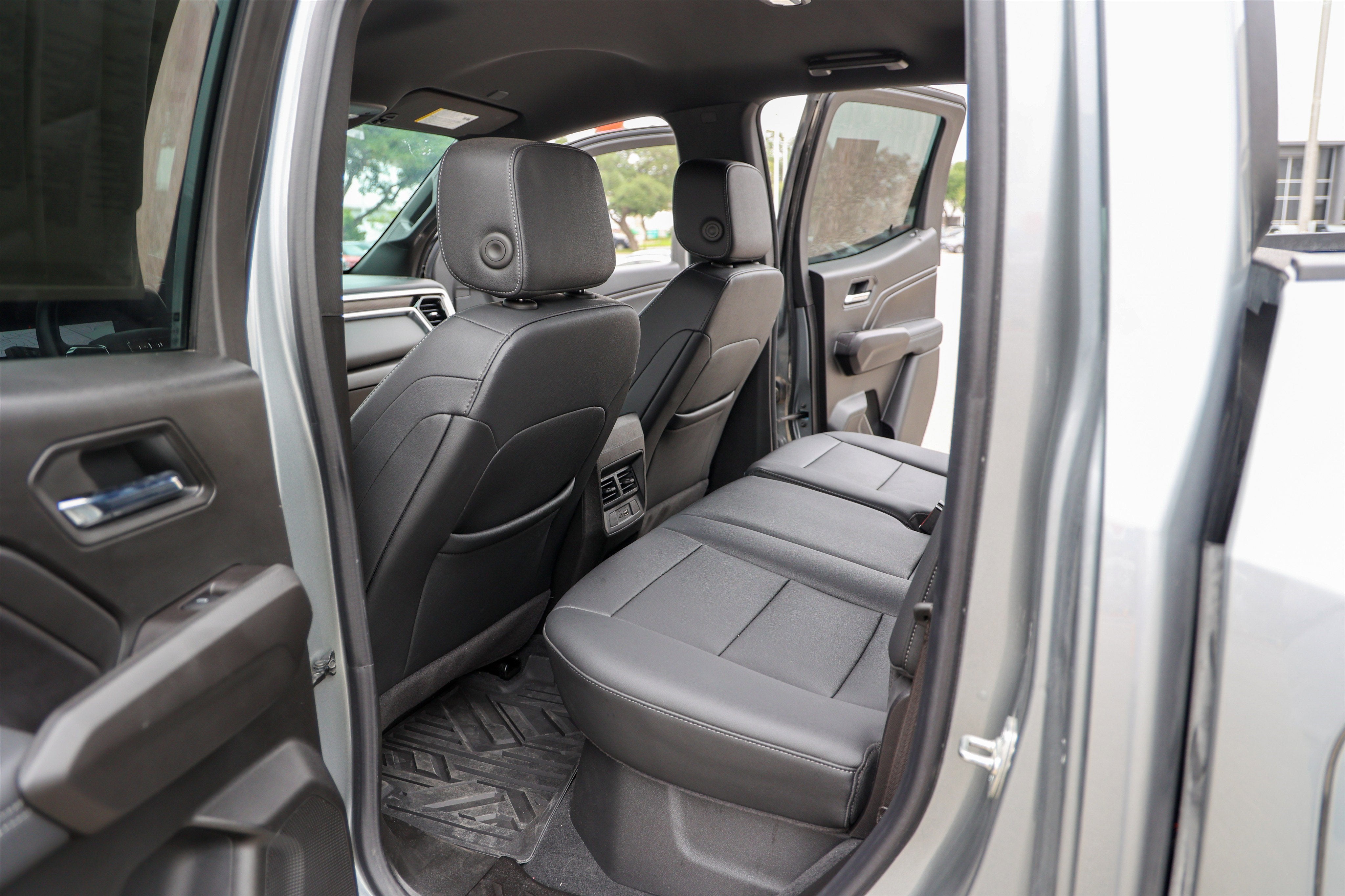 2025 GMC Canyon 2WD Elevation