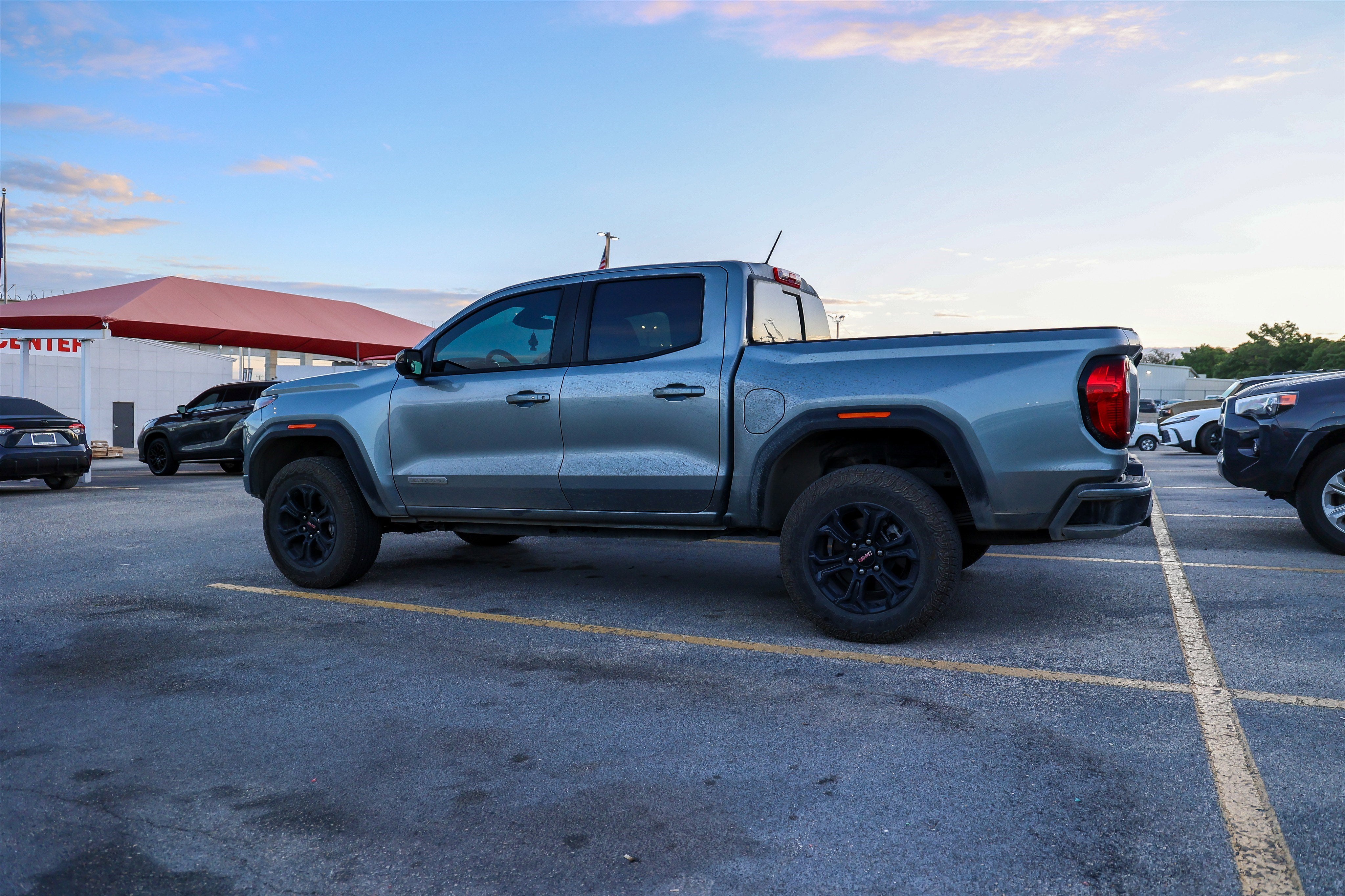 2025 GMC Canyon 2WD Elevation