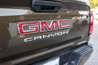 2025 GMC Canyon 4WD AT4