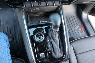 2025 GMC Canyon 4WD AT4