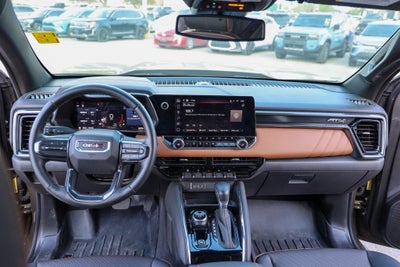 2025 GMC Canyon 4WD AT4