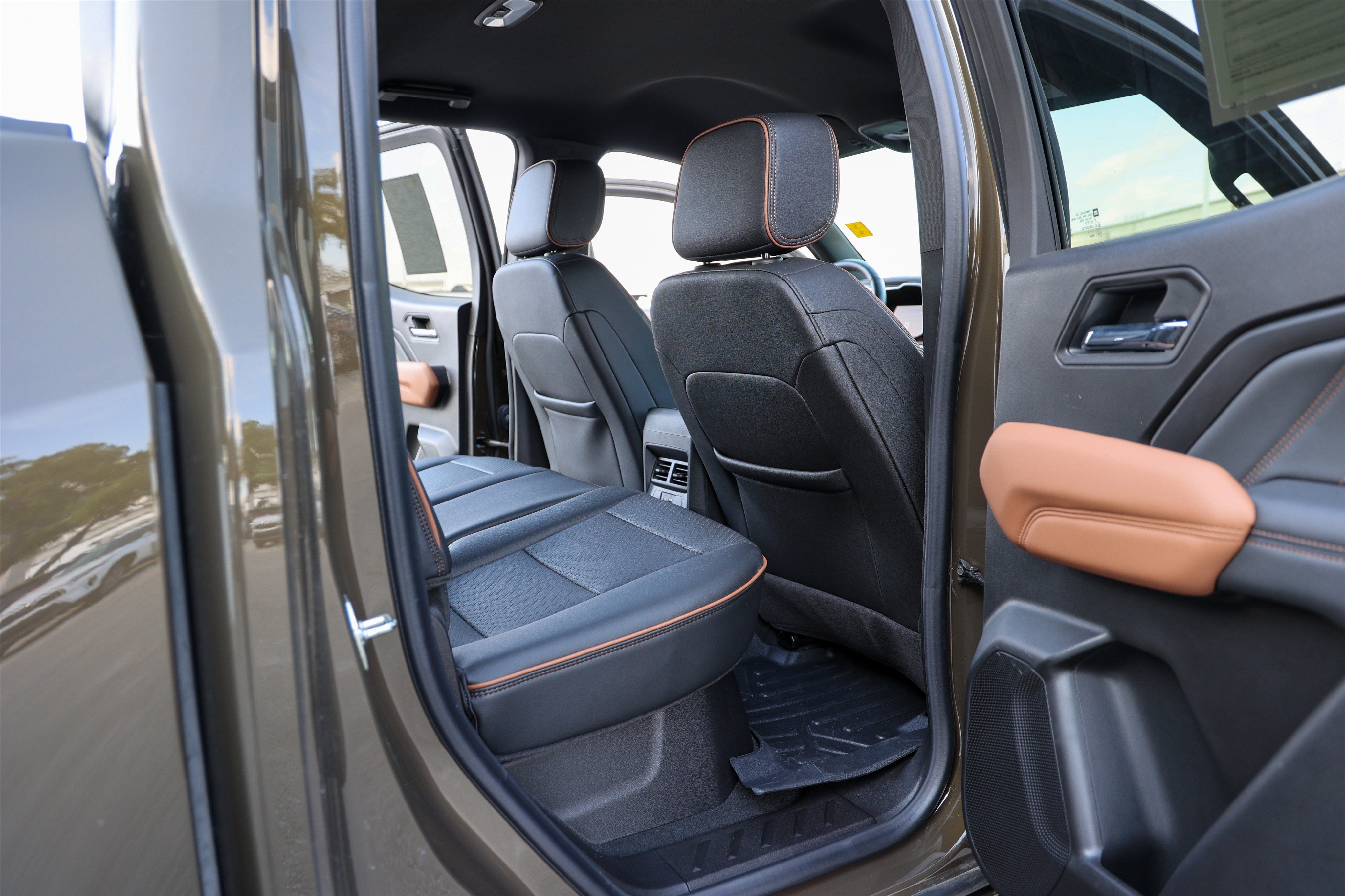 2025 GMC Canyon 4WD AT4