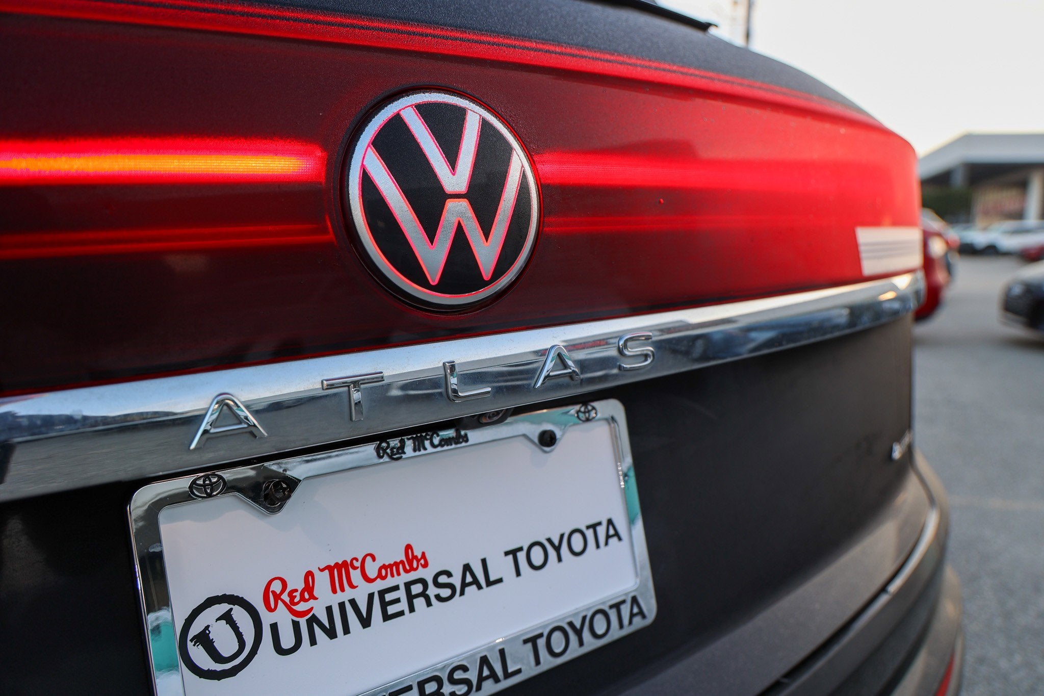 2025 Volkswagen Atlas Cross Sport 2.0T SE w/Technology