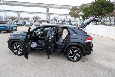 2025 Volkswagen Atlas Cross Sport 2.0T SE w/Technology