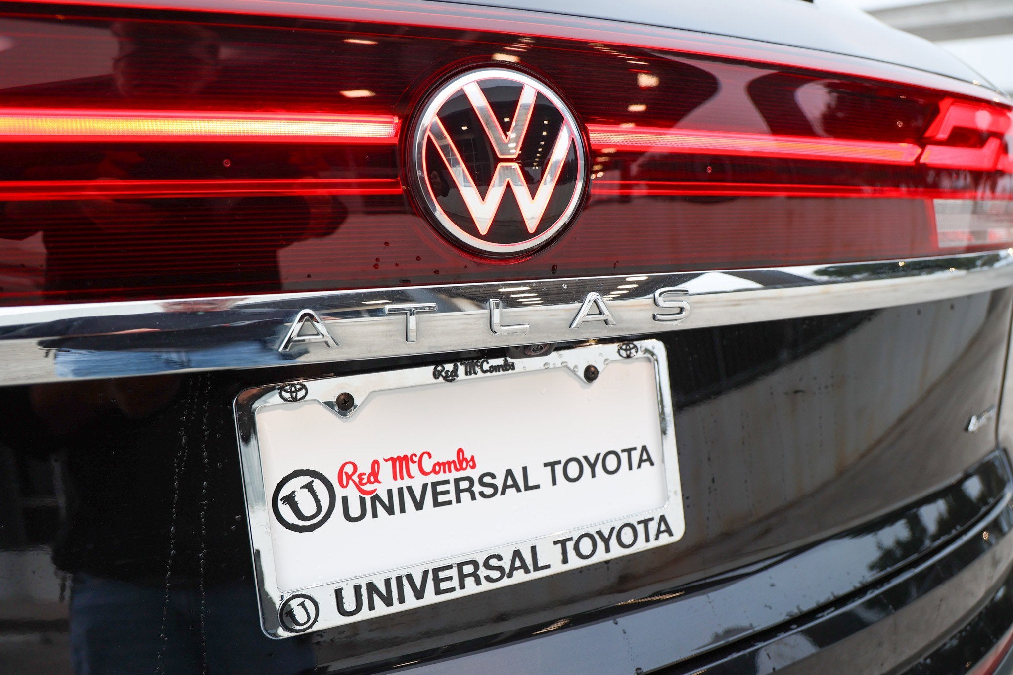 2025 Volkswagen Atlas Cross Sport 2.0T SE w/Technology