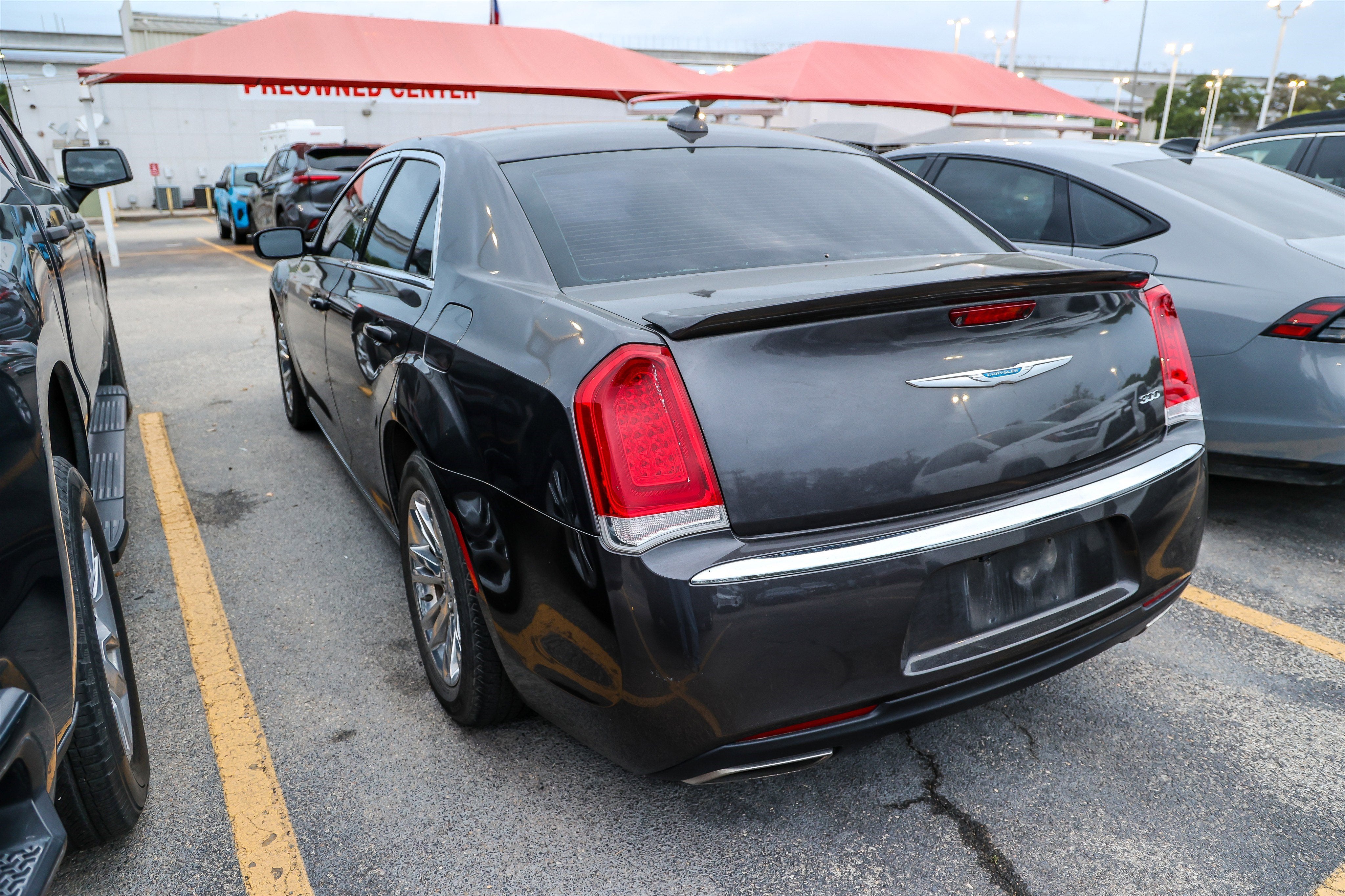 2021 Chrysler 300 Touring