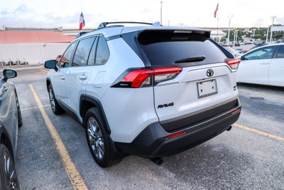 2025 Toyota RAV4 XLE Premium