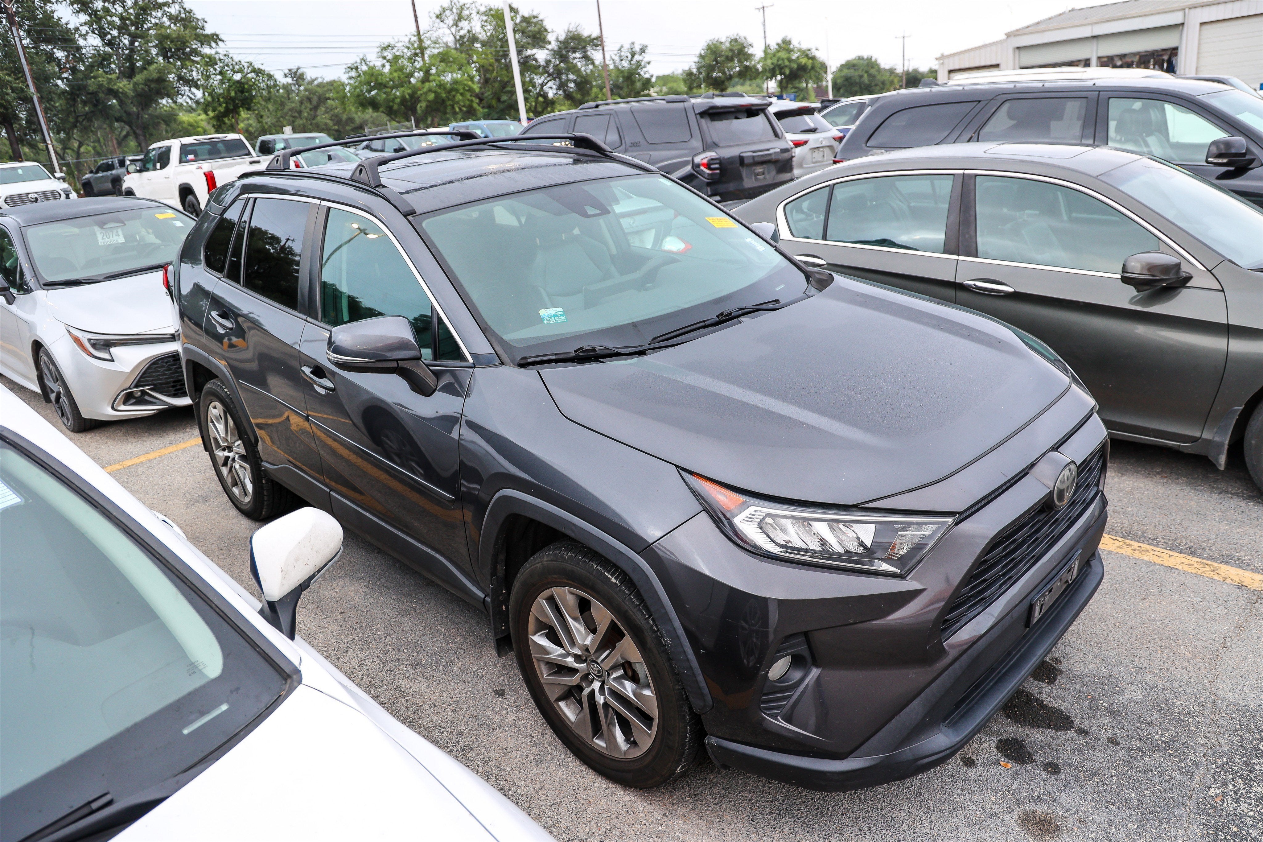 2020 Toyota RAV4 XLE Premium