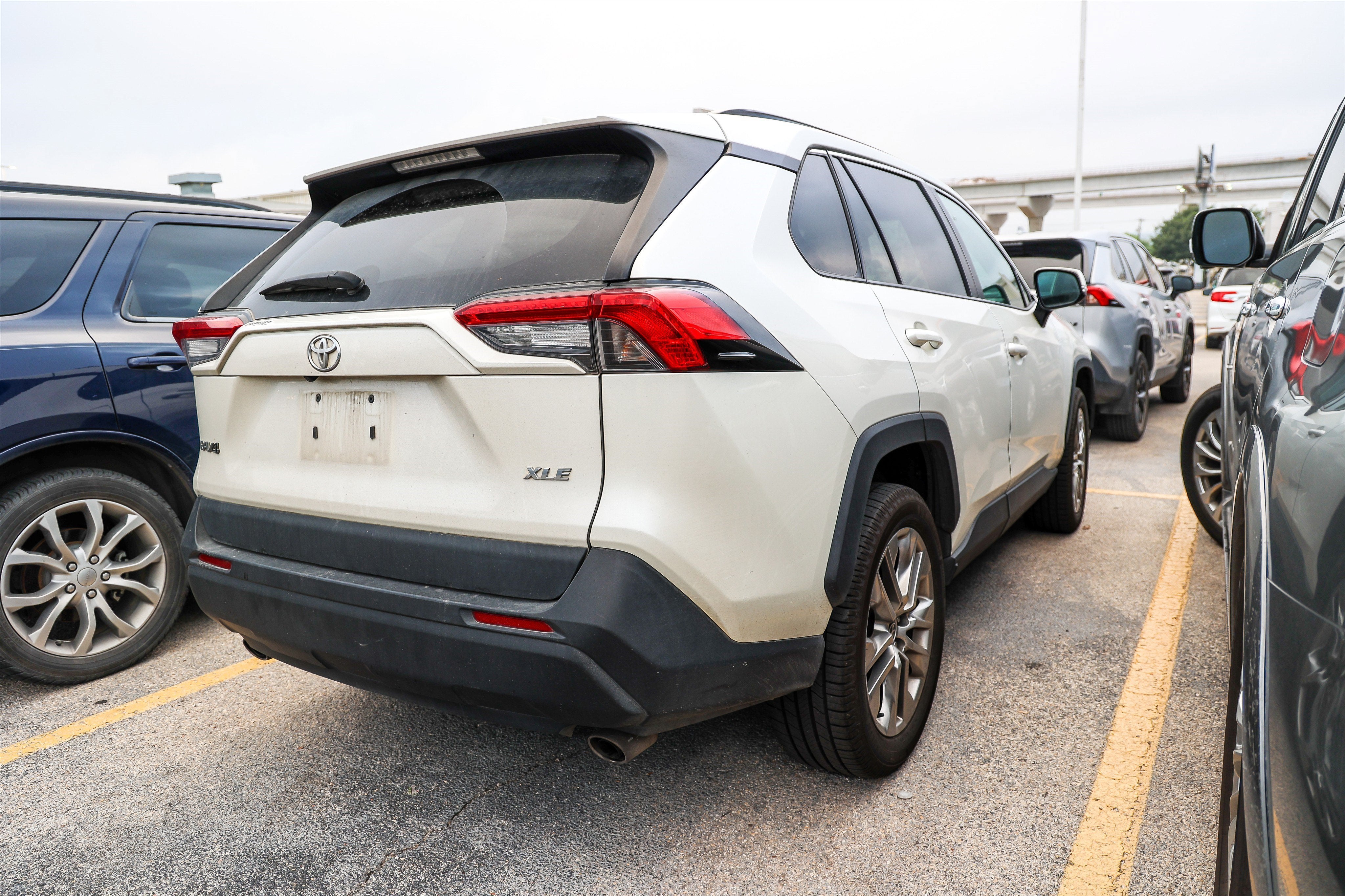 2021 Toyota RAV4 XLE Premium