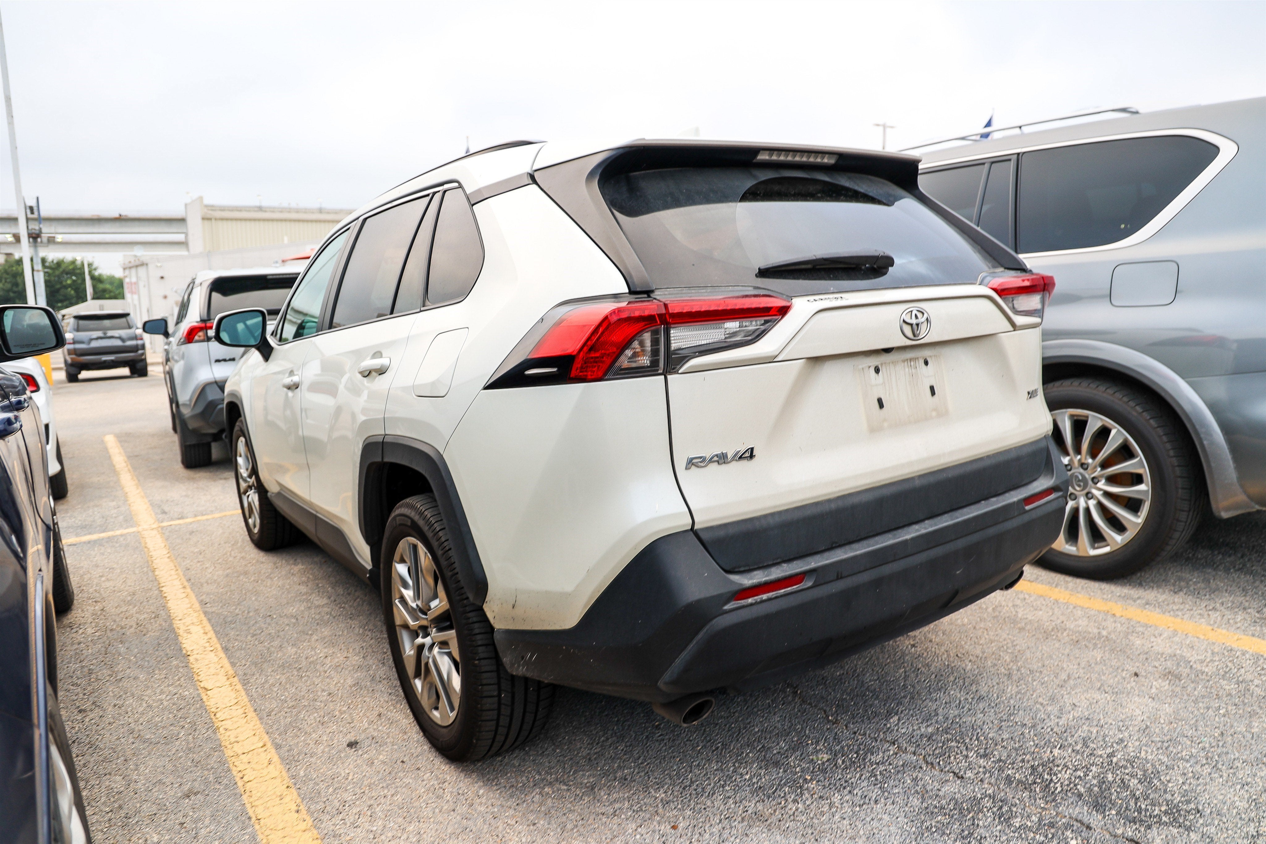2021 Toyota RAV4 XLE Premium