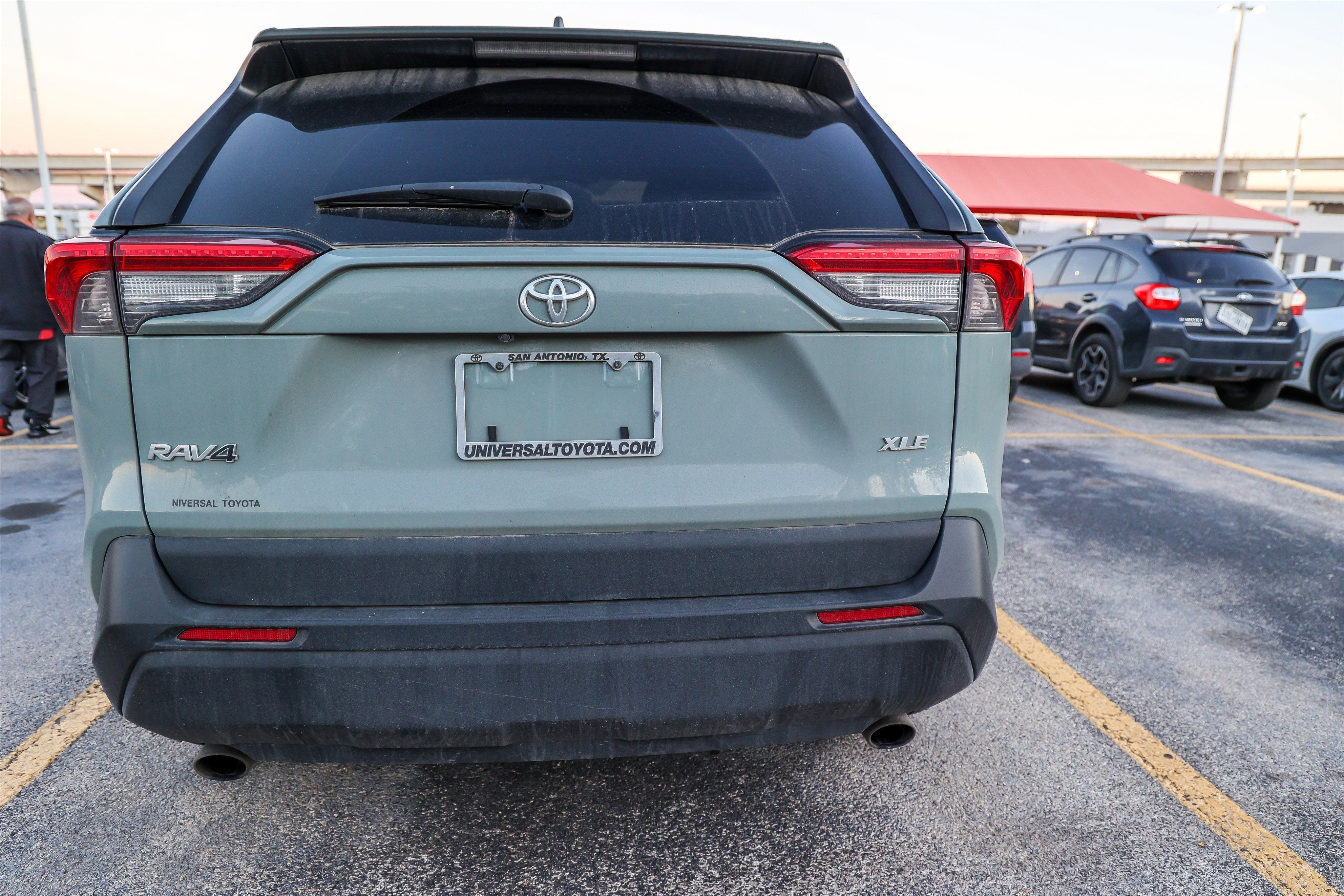 2023 Toyota RAV4 XLE Premium