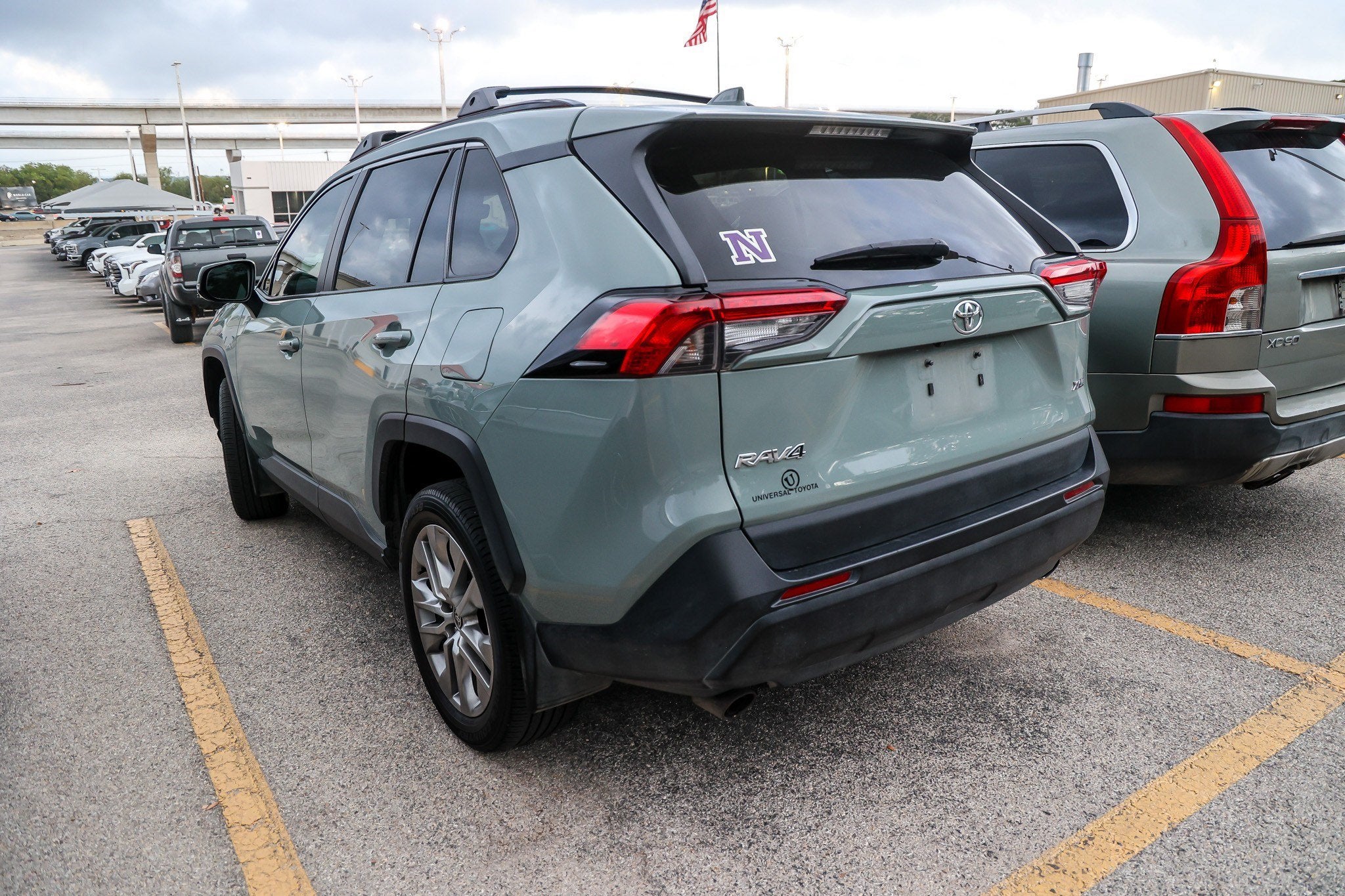 2023 Toyota RAV4 XLE Premium