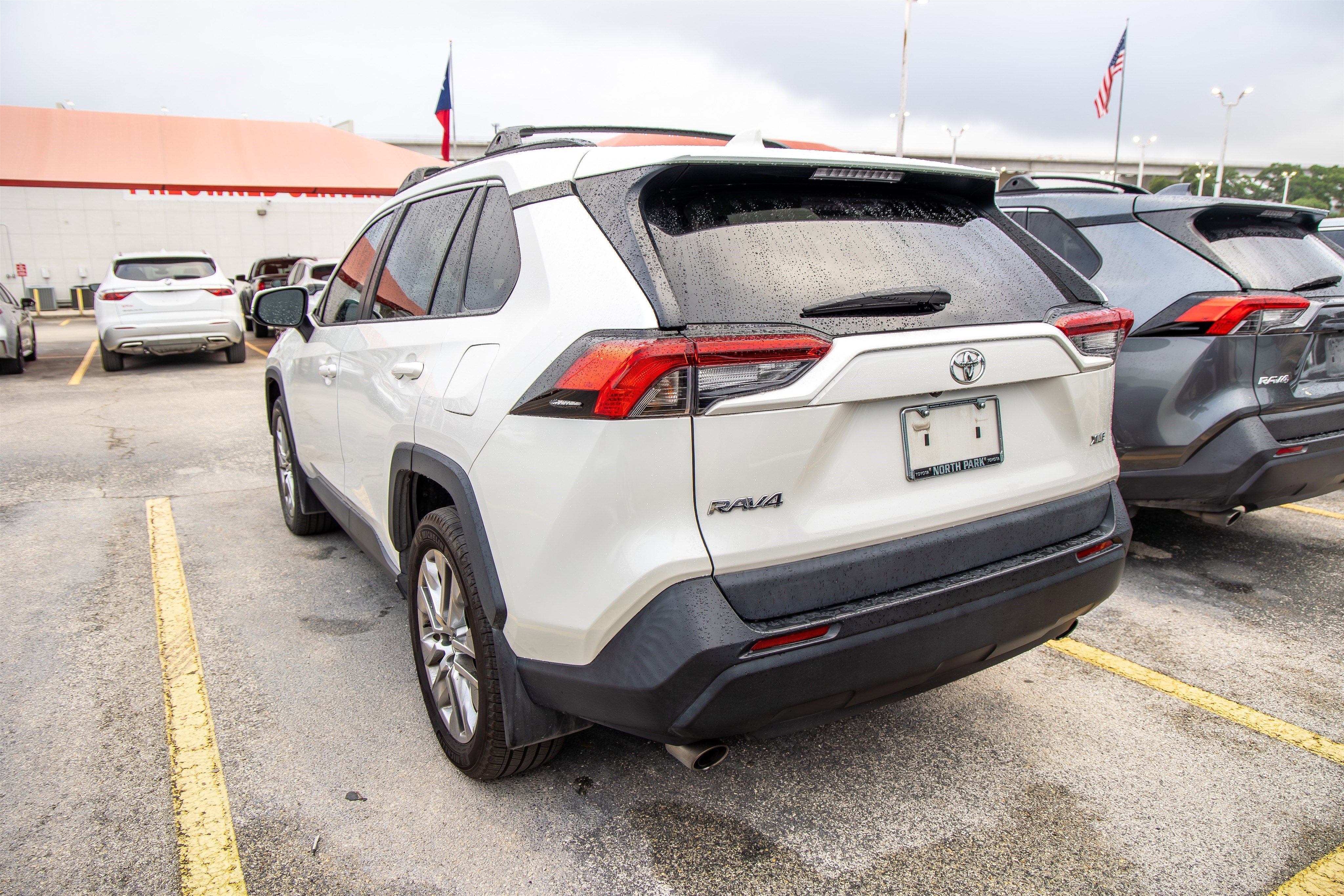 2021 Toyota RAV4 XLE Premium