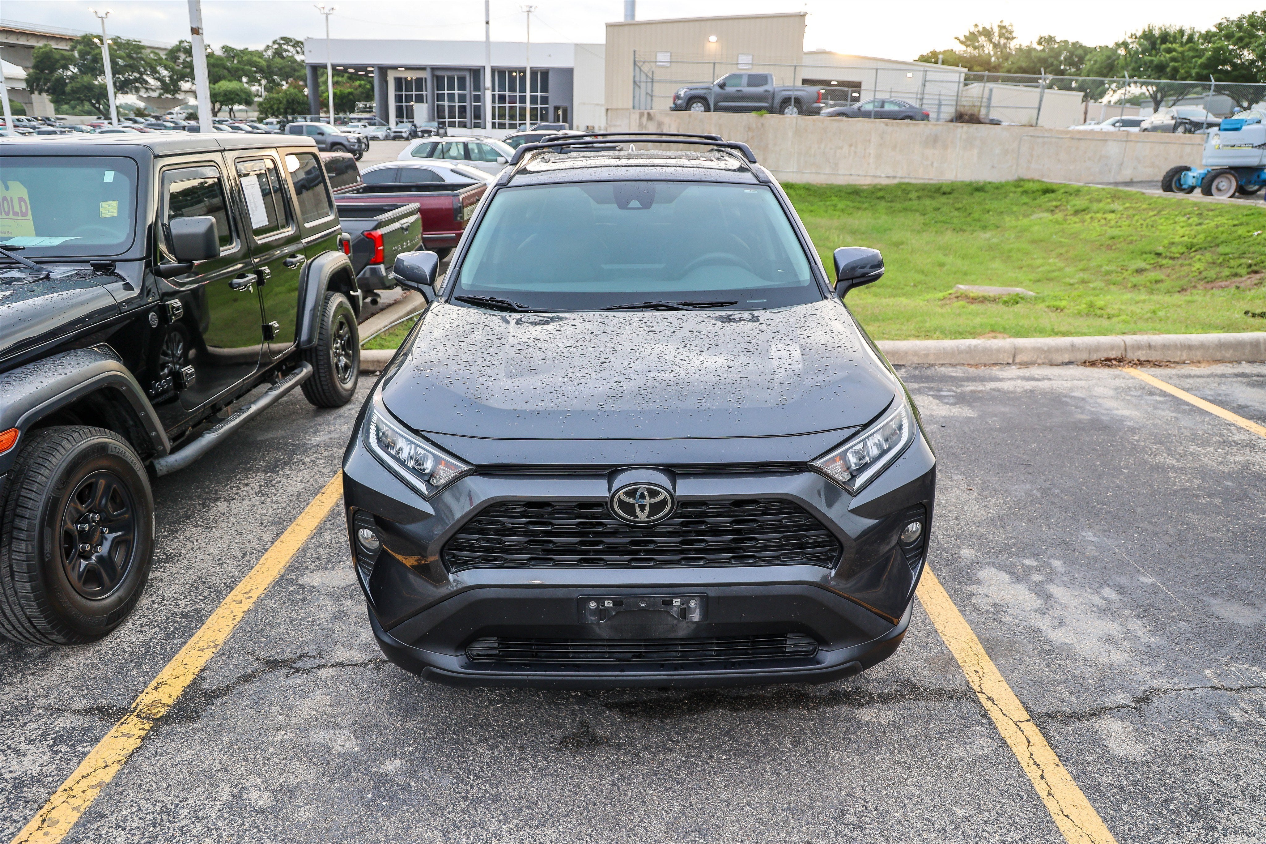 2021 Toyota RAV4 XLE Premium