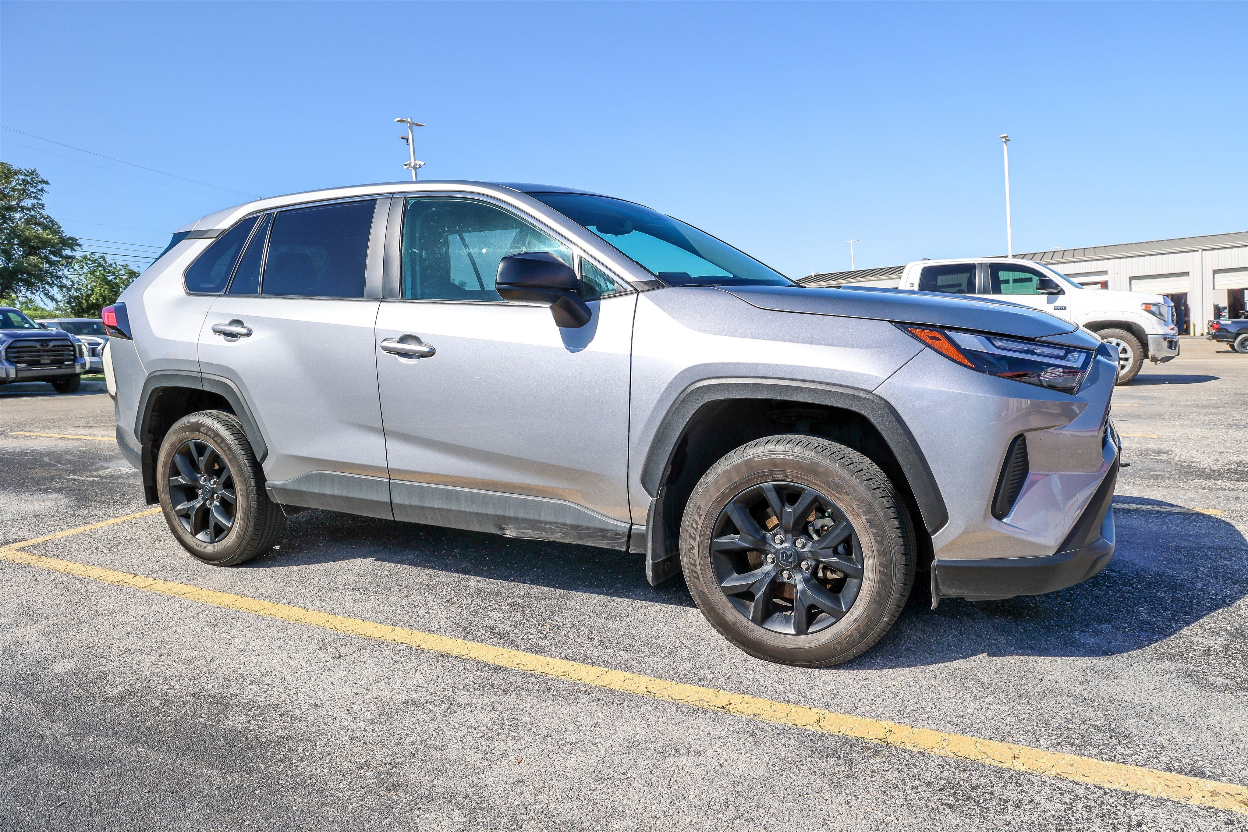 2023 Toyota RAV4 LE
