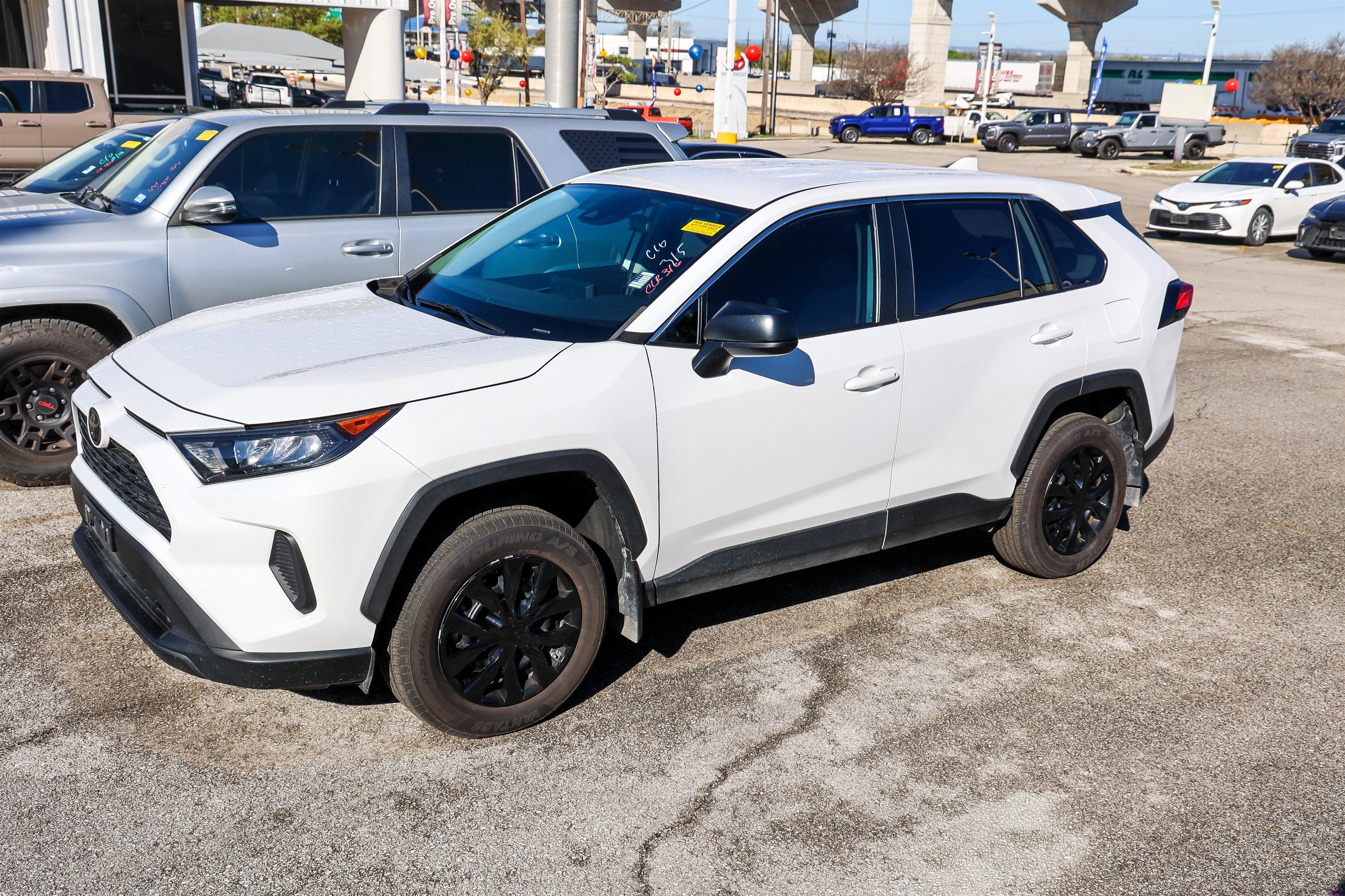 2022 Toyota RAV4 LE