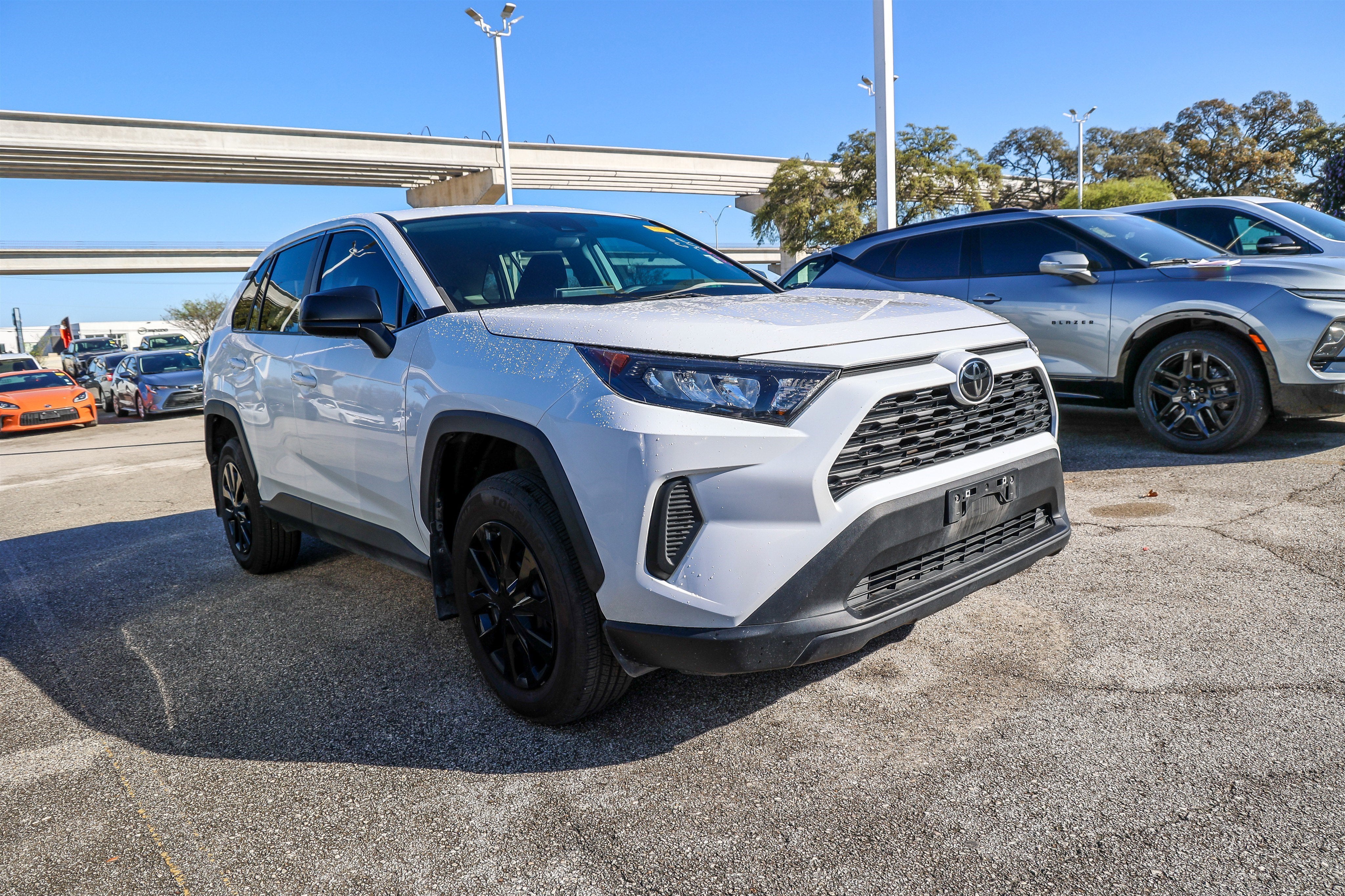 2022 Toyota RAV4 LE