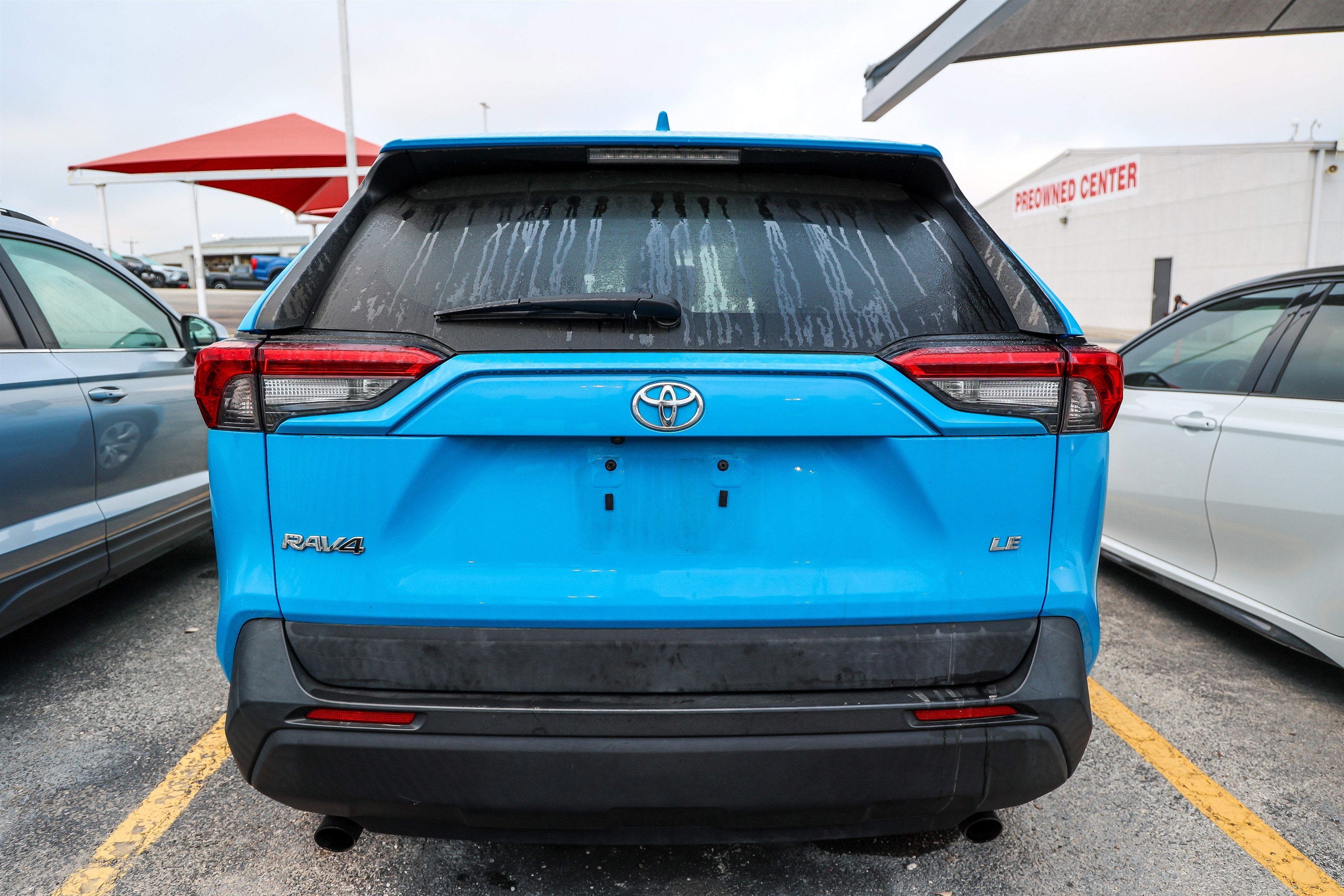 2020 Toyota RAV4 LE