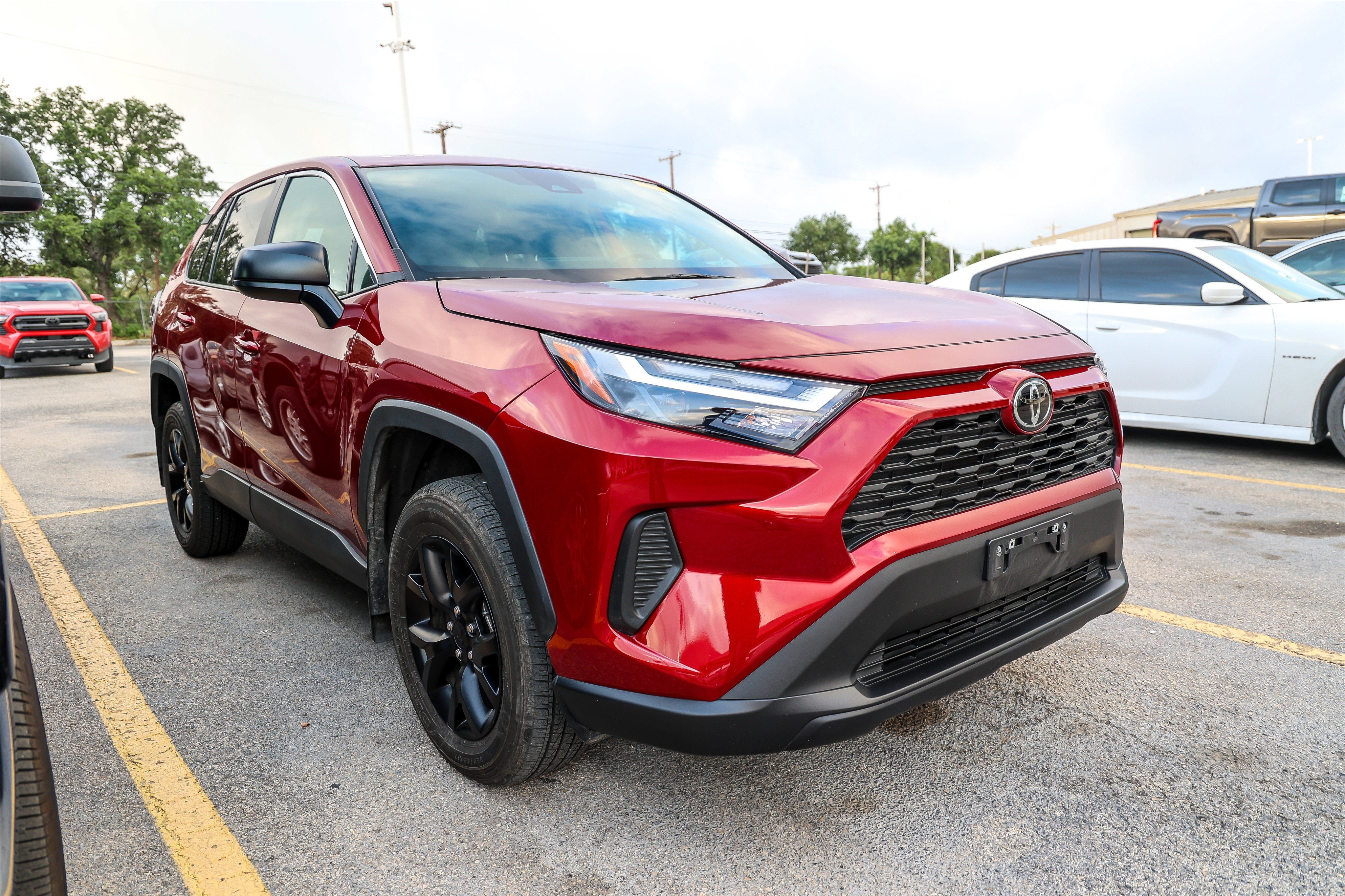 2024 Toyota RAV4 LE