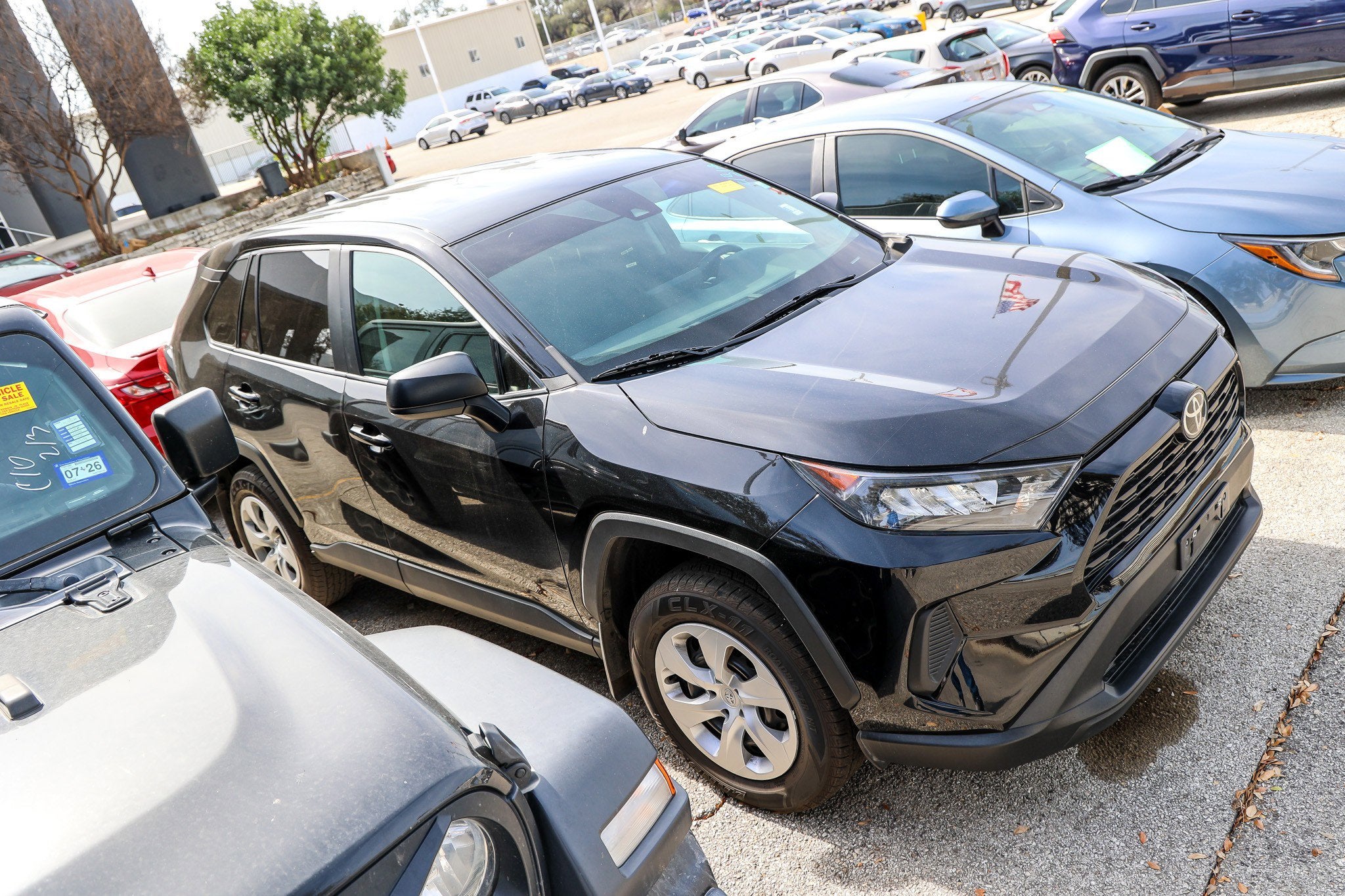 2022 Toyota RAV4 LE