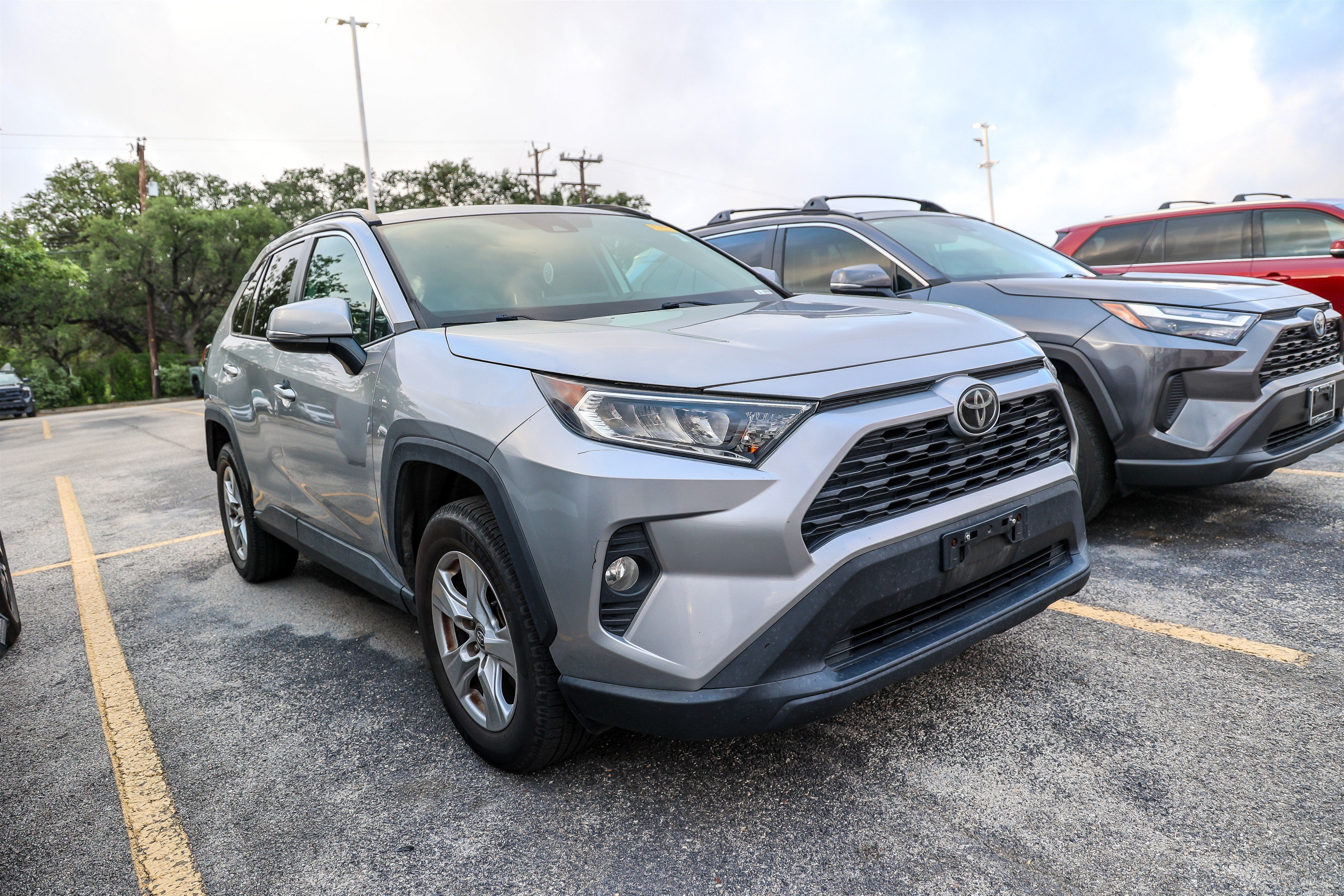 2020 Toyota RAV4 XLE