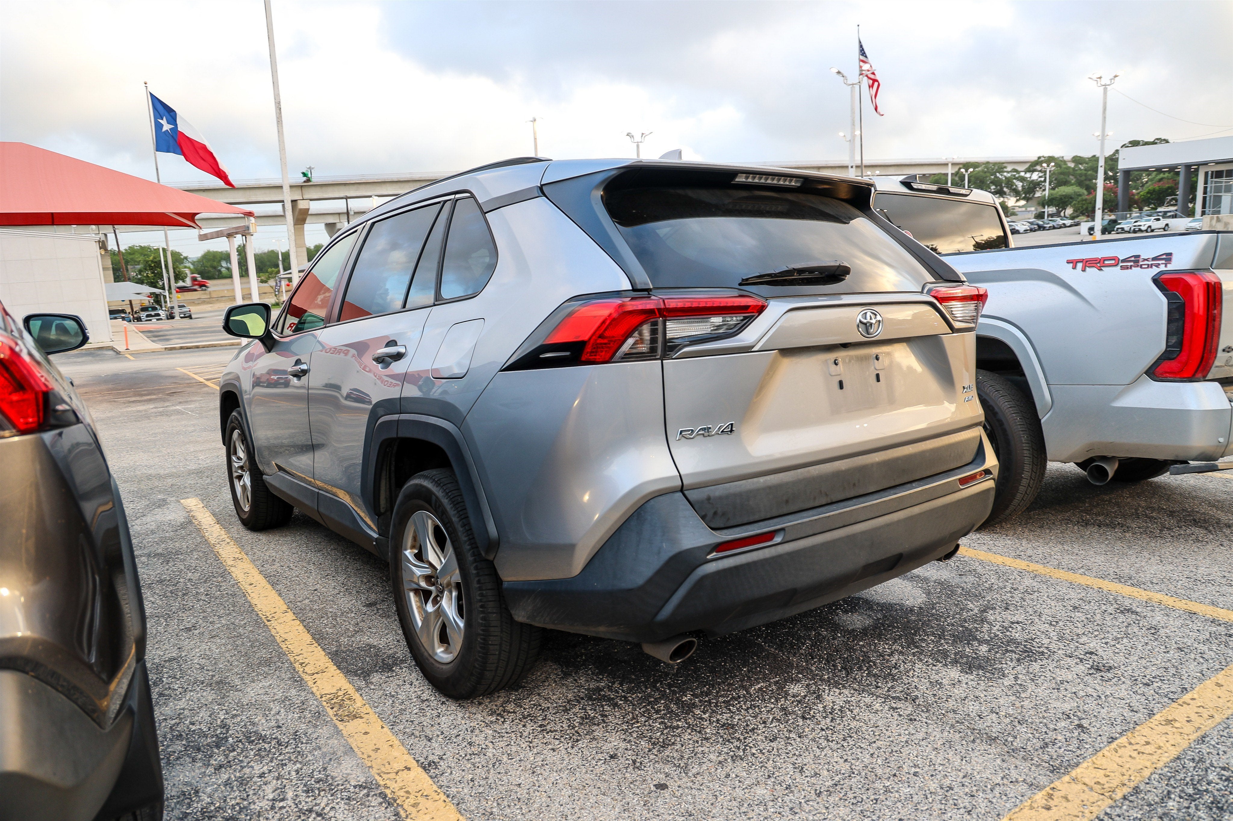 2020 Toyota RAV4 XLE