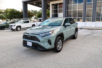 2022 Toyota RAV4 Hybrid XLE