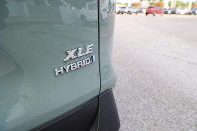 2022 Toyota RAV4 Hybrid XLE
