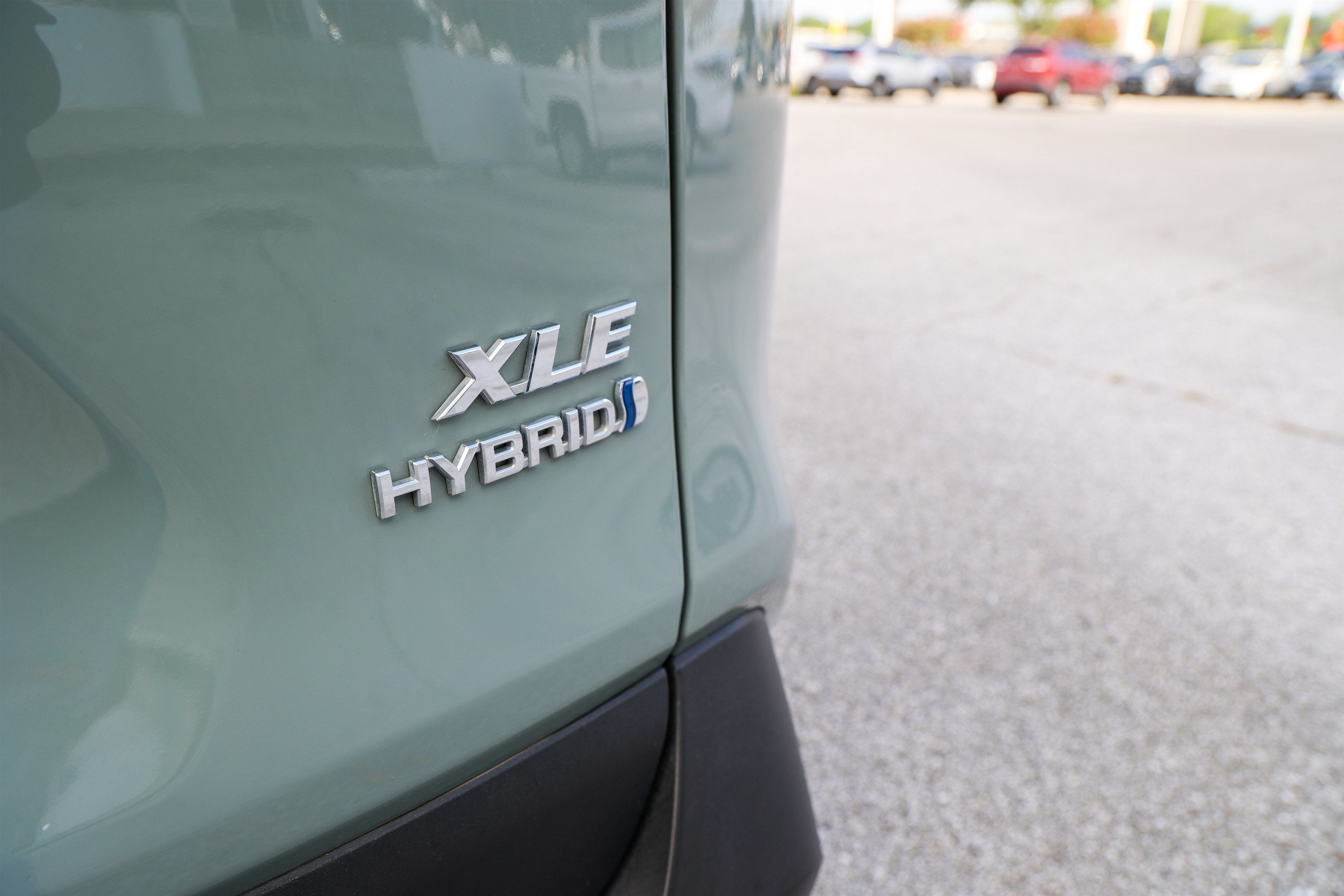 2022 Toyota RAV4 Hybrid XLE