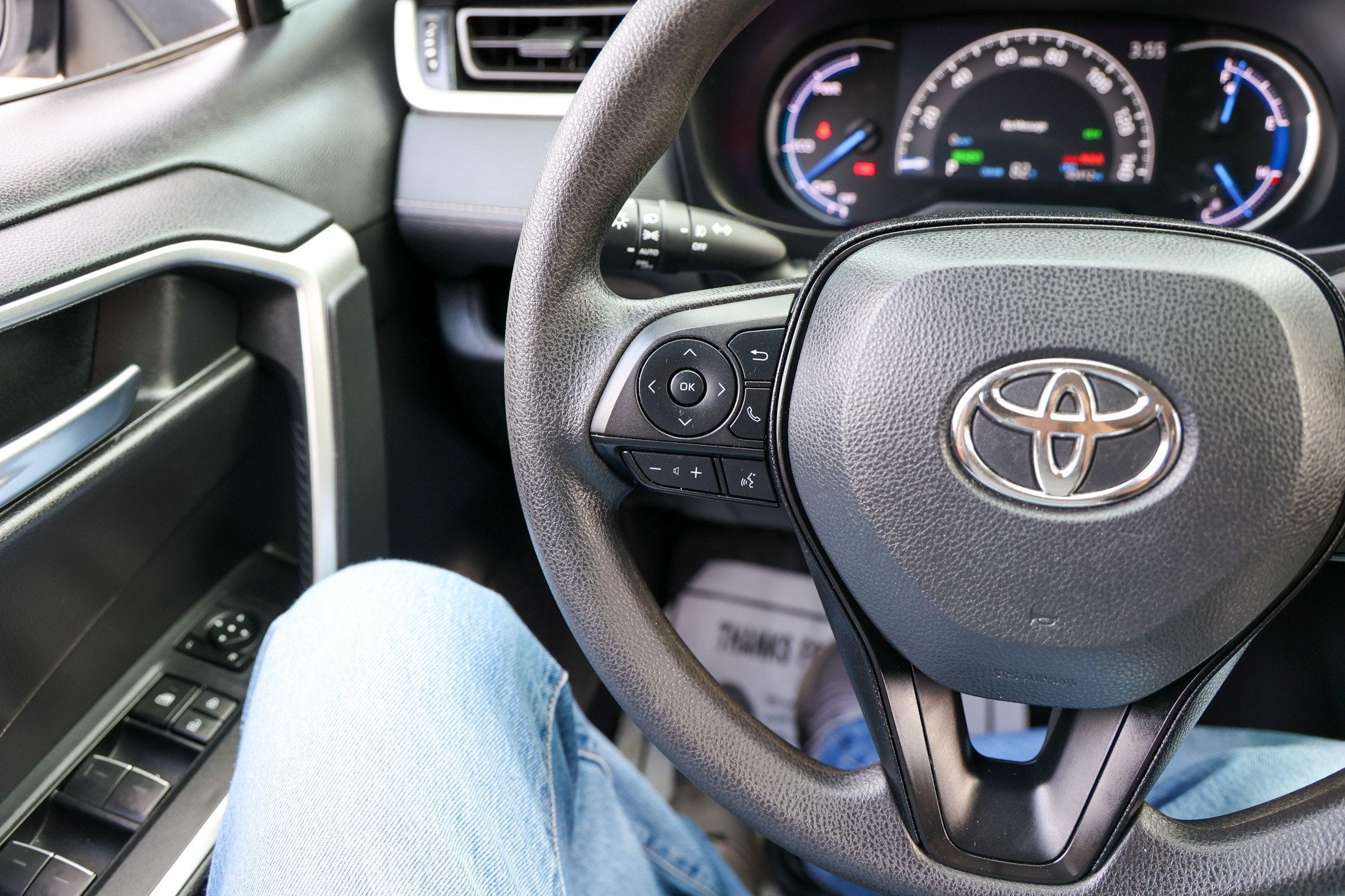 2023 Toyota RAV4 Hybrid Hybrid XLE