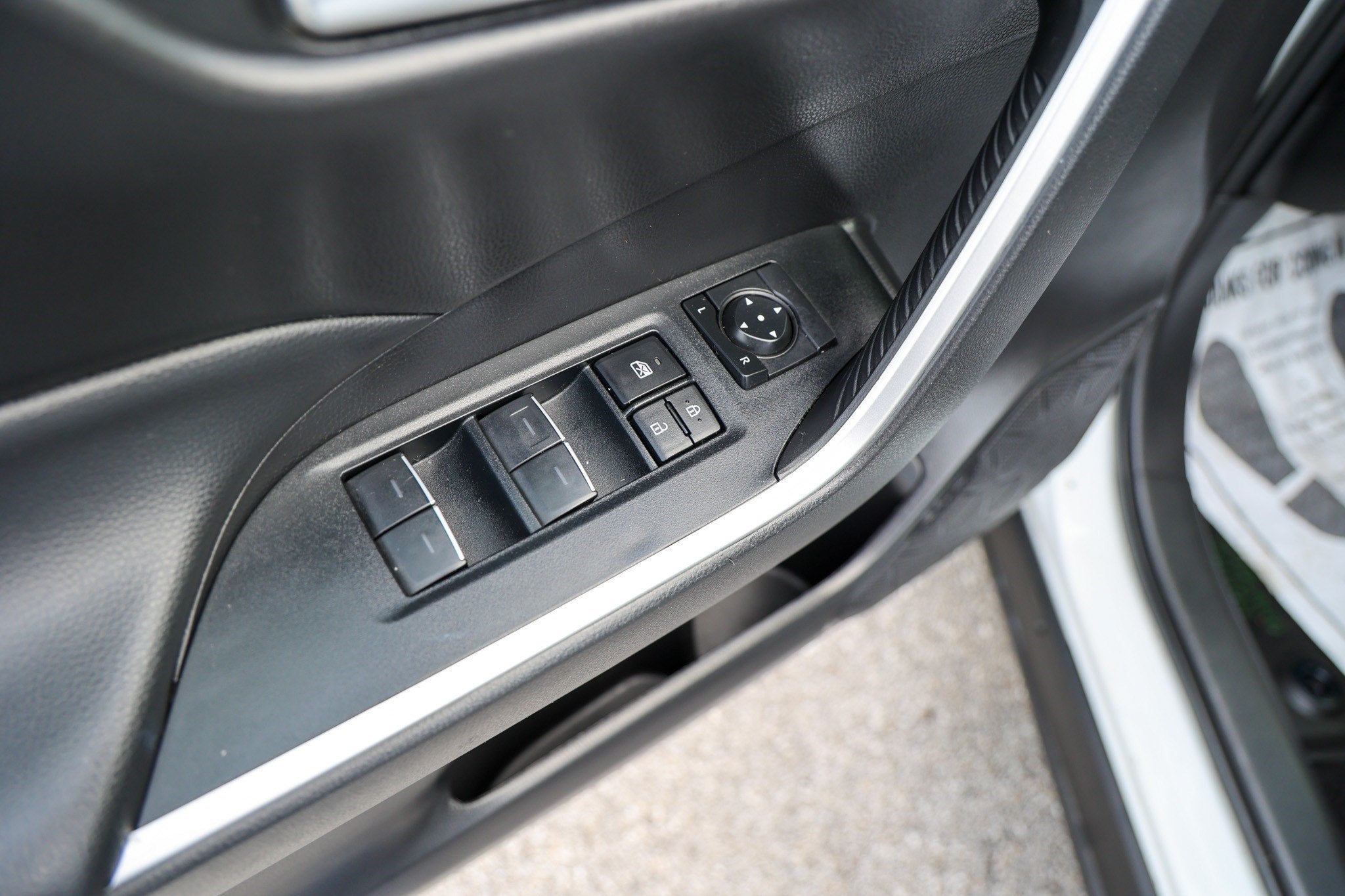 2023 Toyota RAV4 Hybrid Hybrid XLE