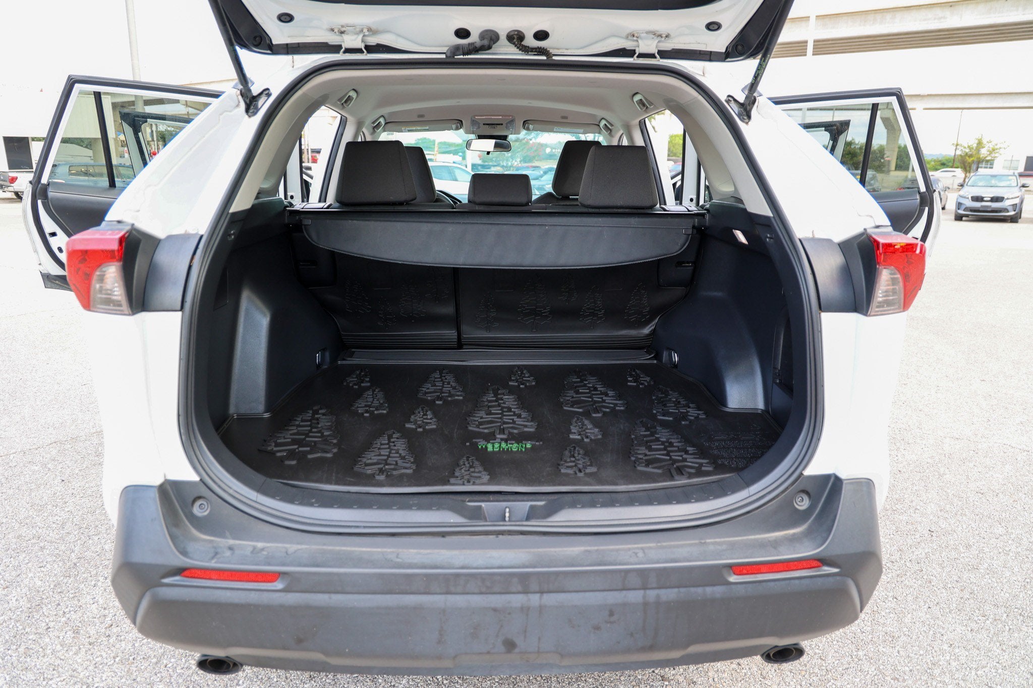 2023 Toyota RAV4 Hybrid Hybrid XLE