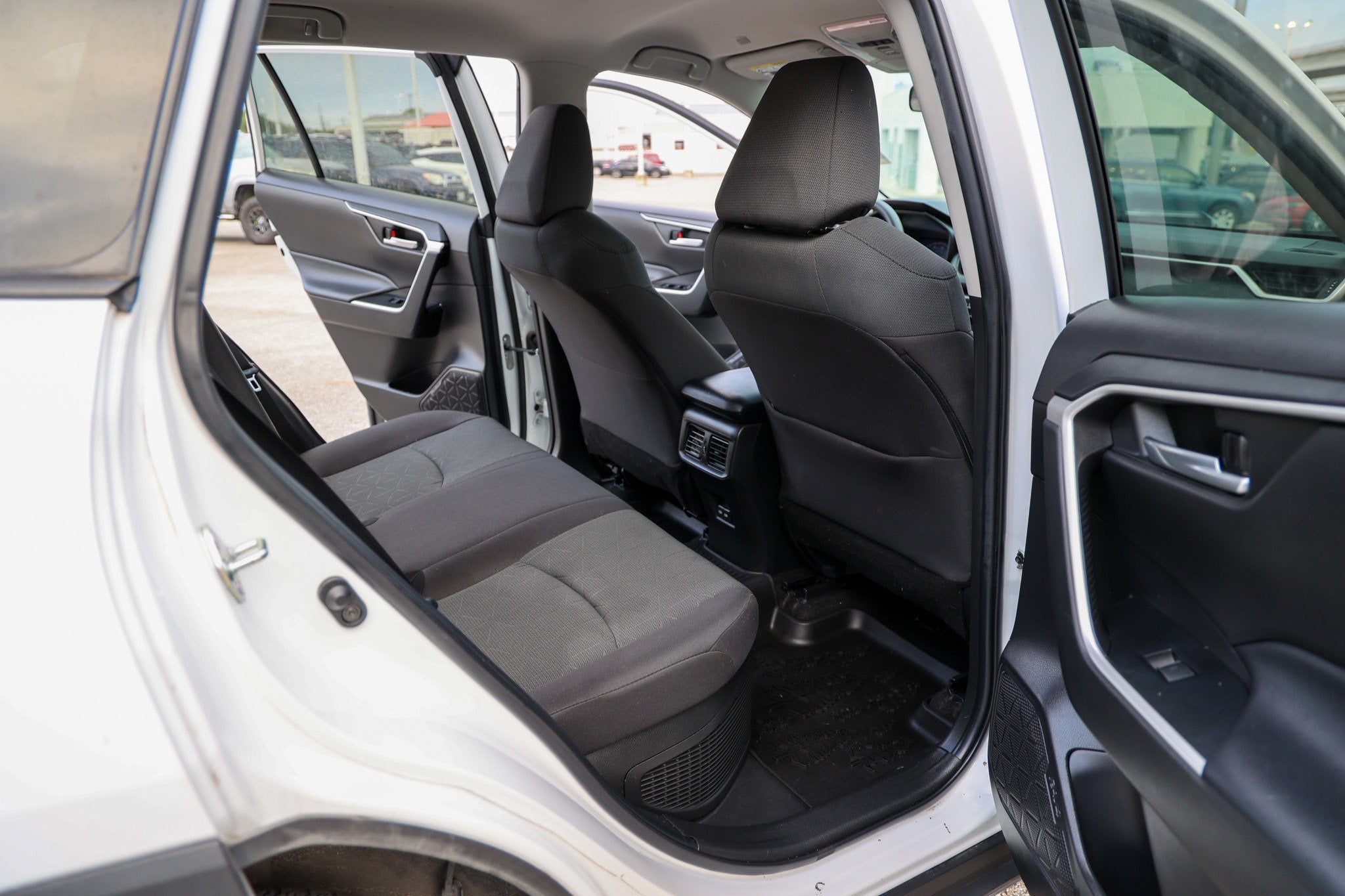 2023 Toyota RAV4 Hybrid Hybrid XLE