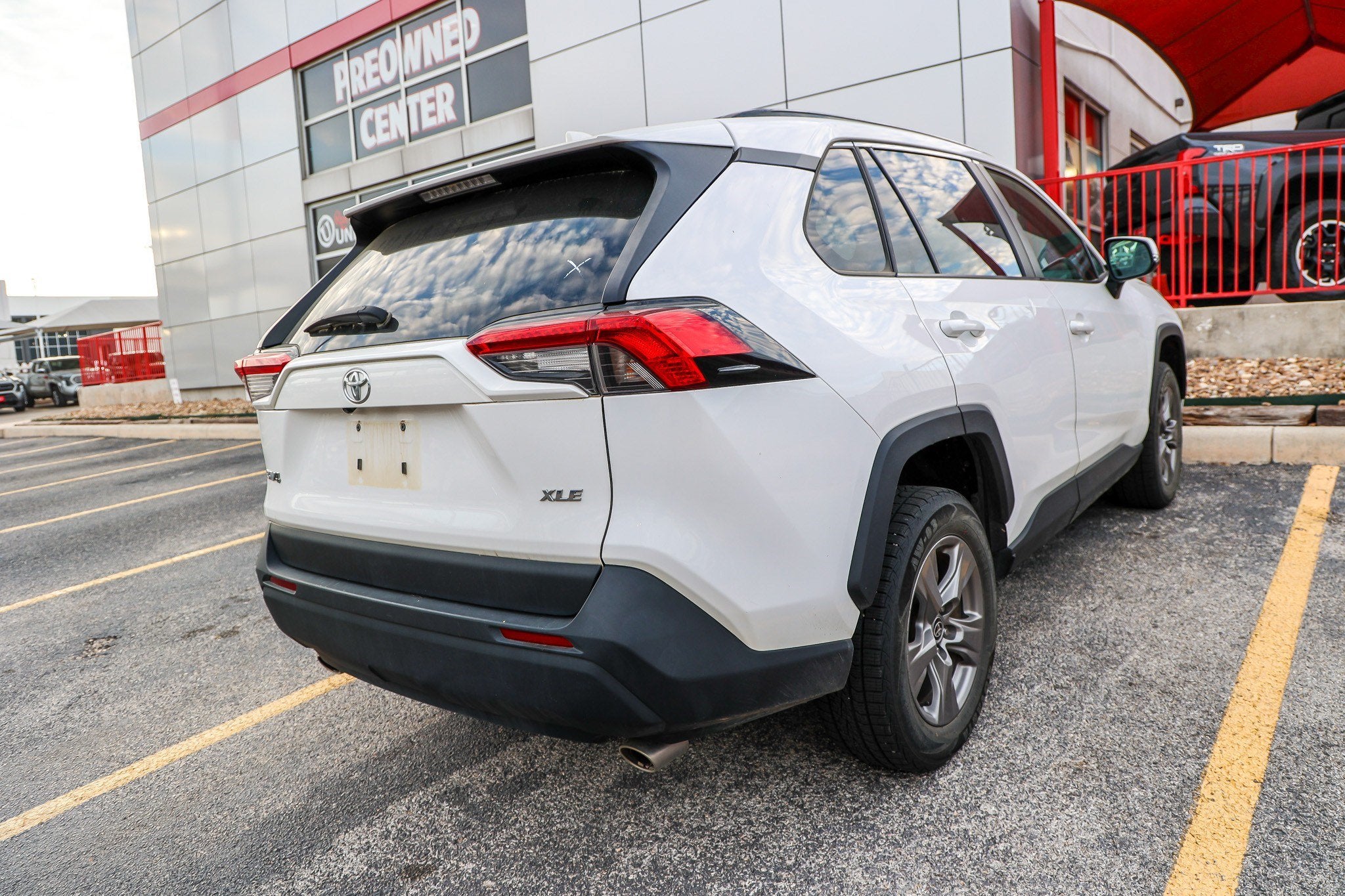 2024 Toyota RAV4 XLE
