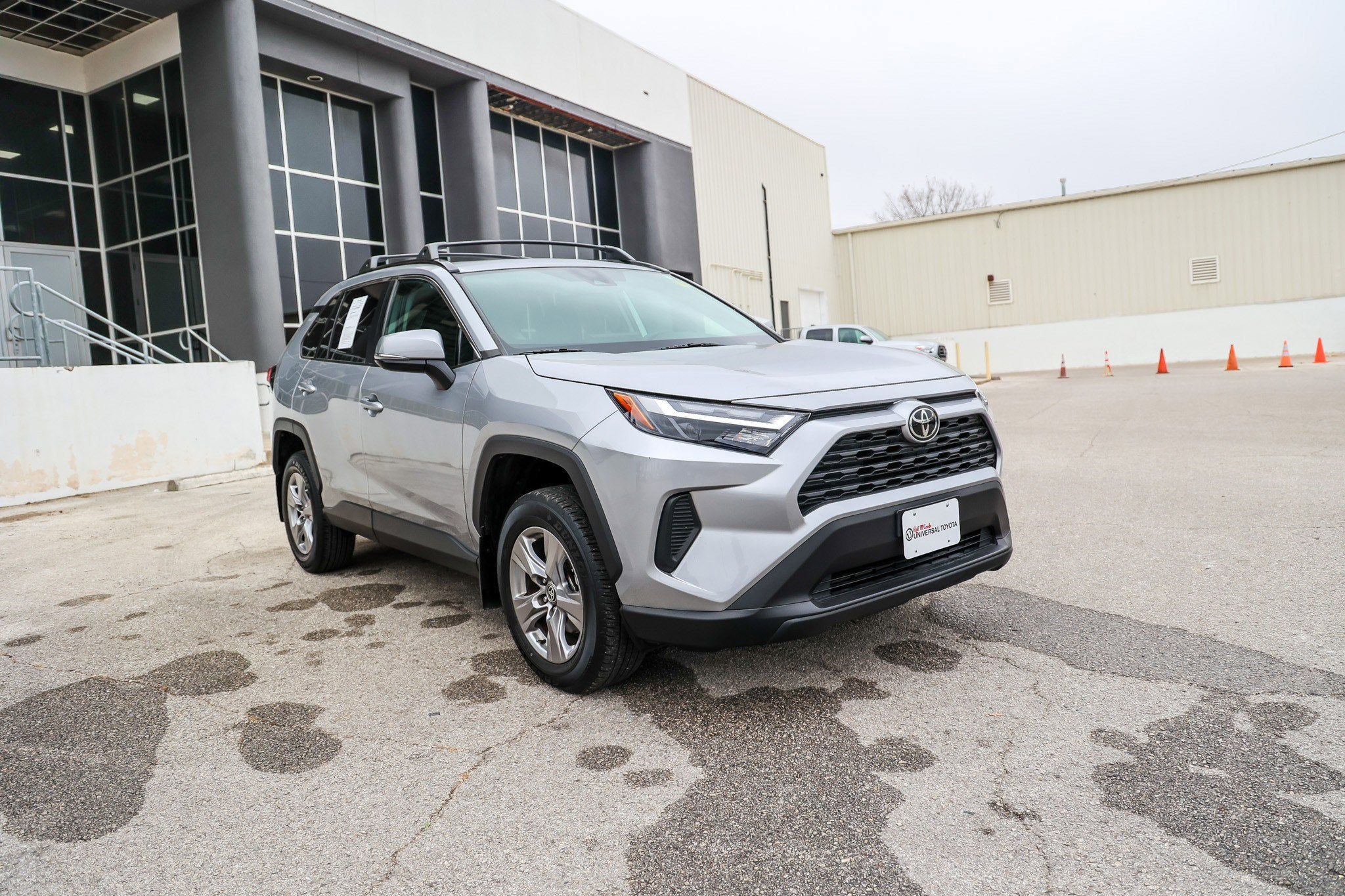 2023 Toyota RAV4 XLE