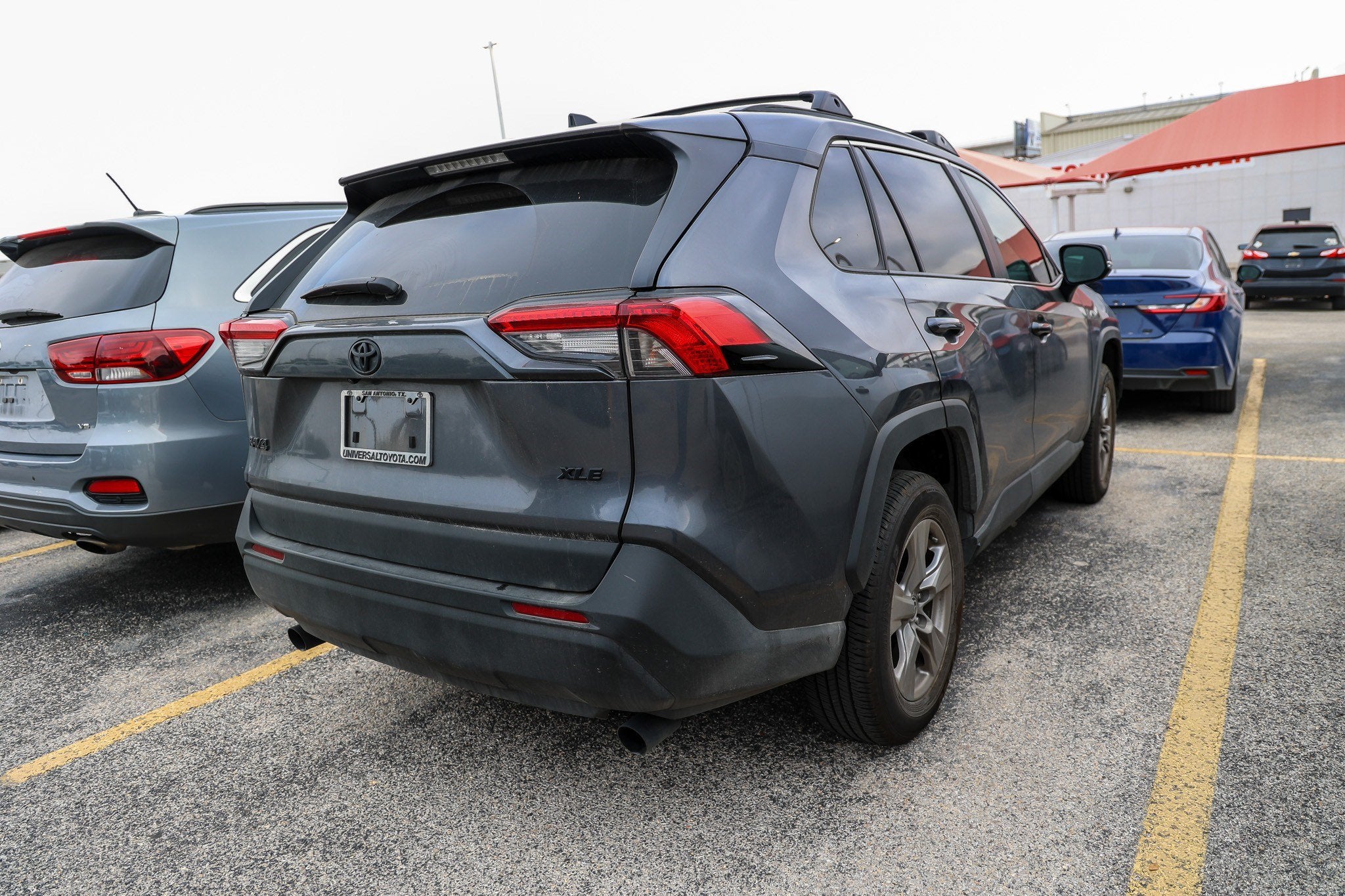 2025 Toyota RAV4 XLE