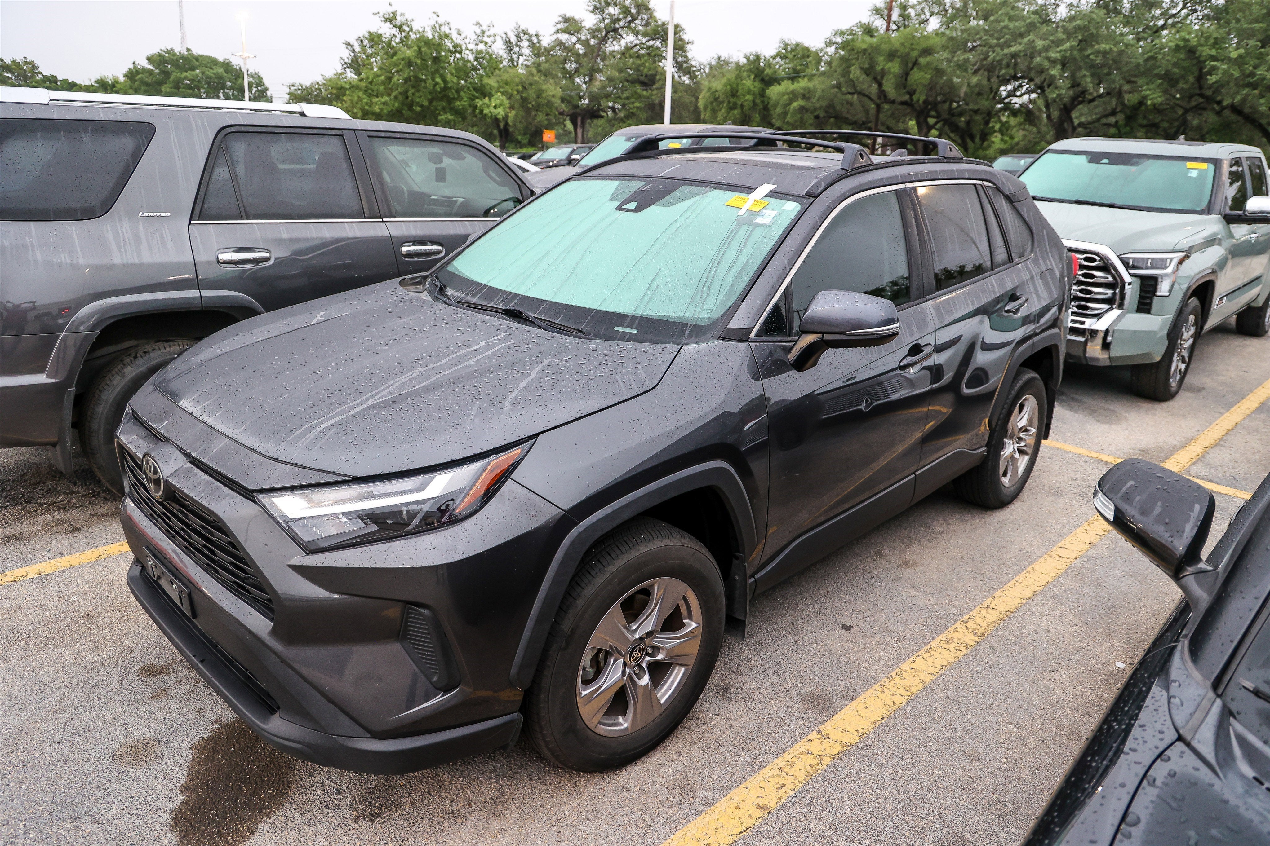 2023 Toyota RAV4 XLE