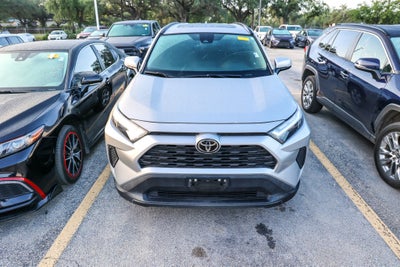 2022 Toyota RAV4 XLE