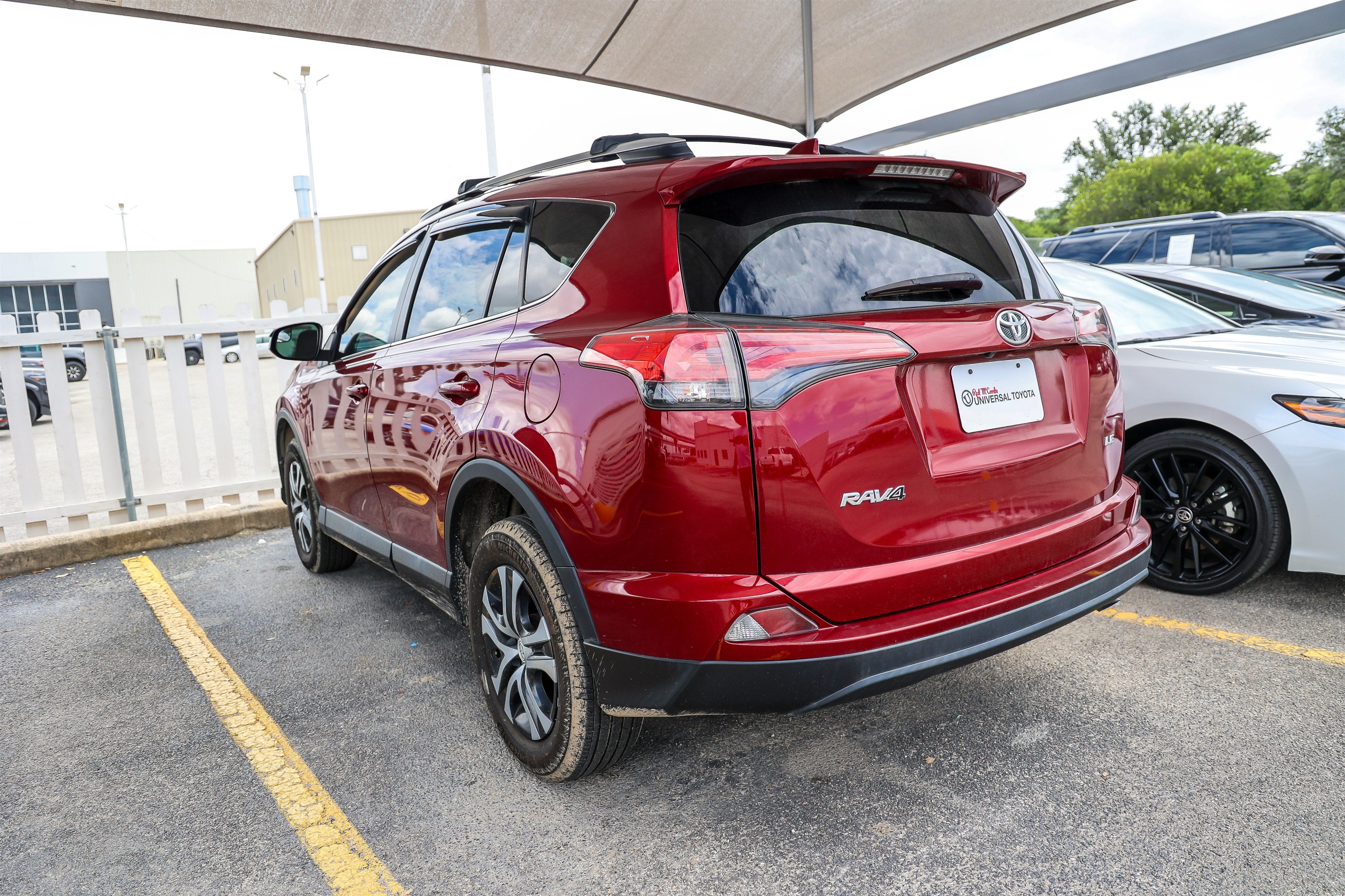 2018 Toyota RAV4 LE