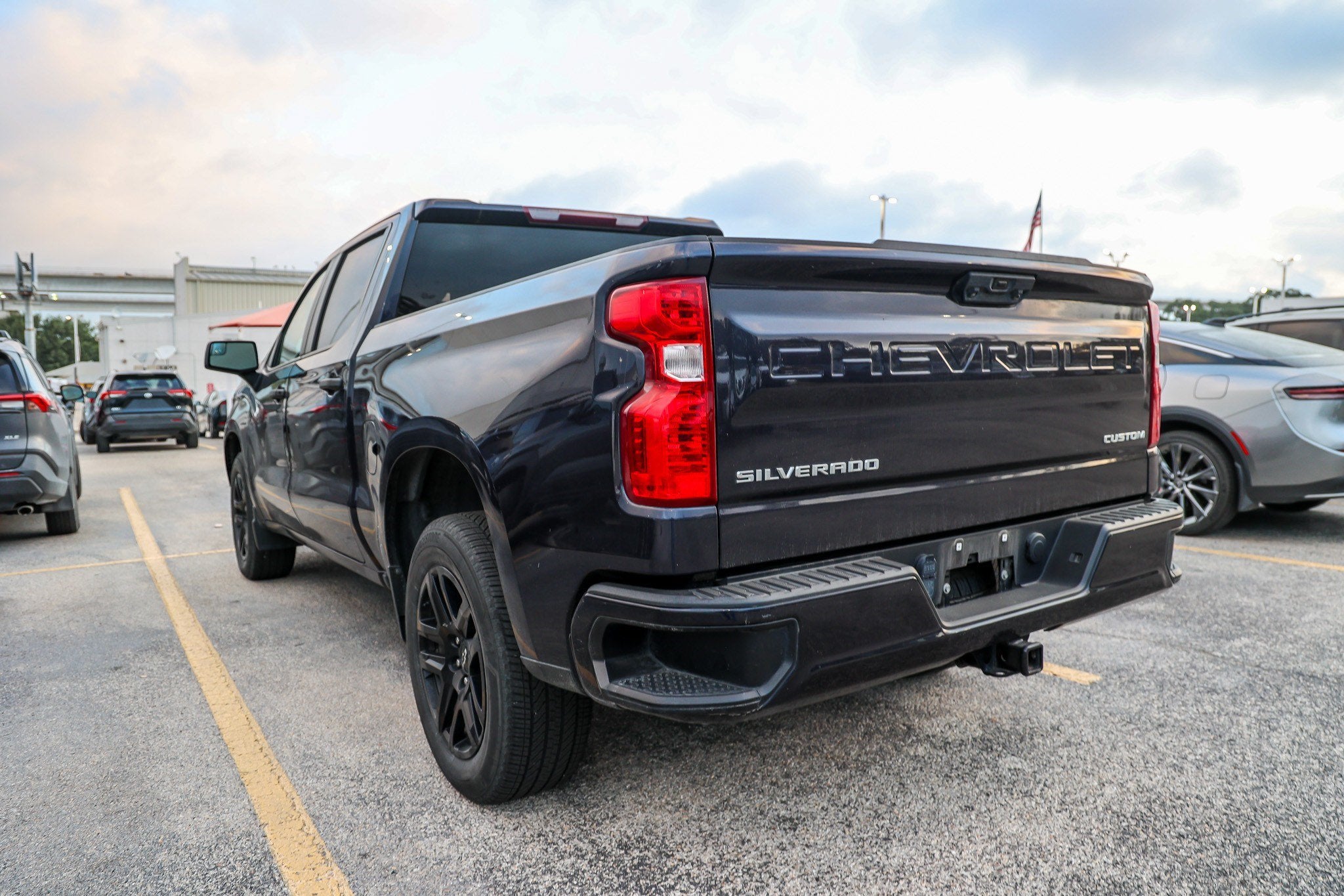 2023 Chevrolet Silverado 1500 Custom